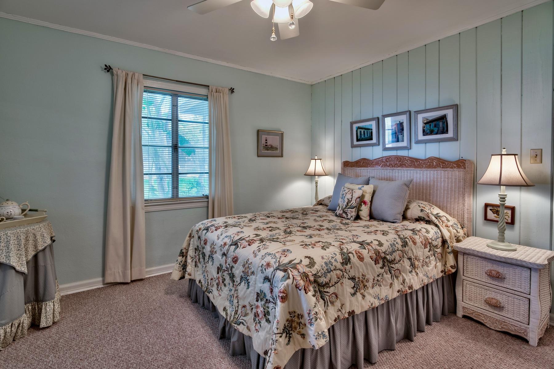 BAY GROVE - Residential