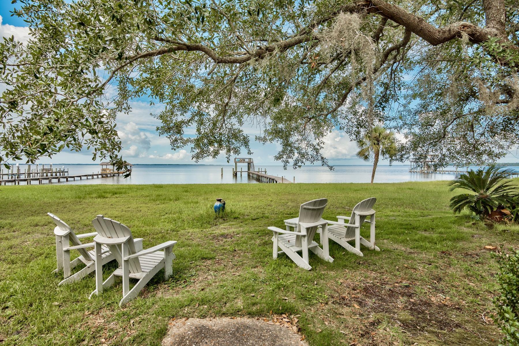 BAY GROVE - Residential