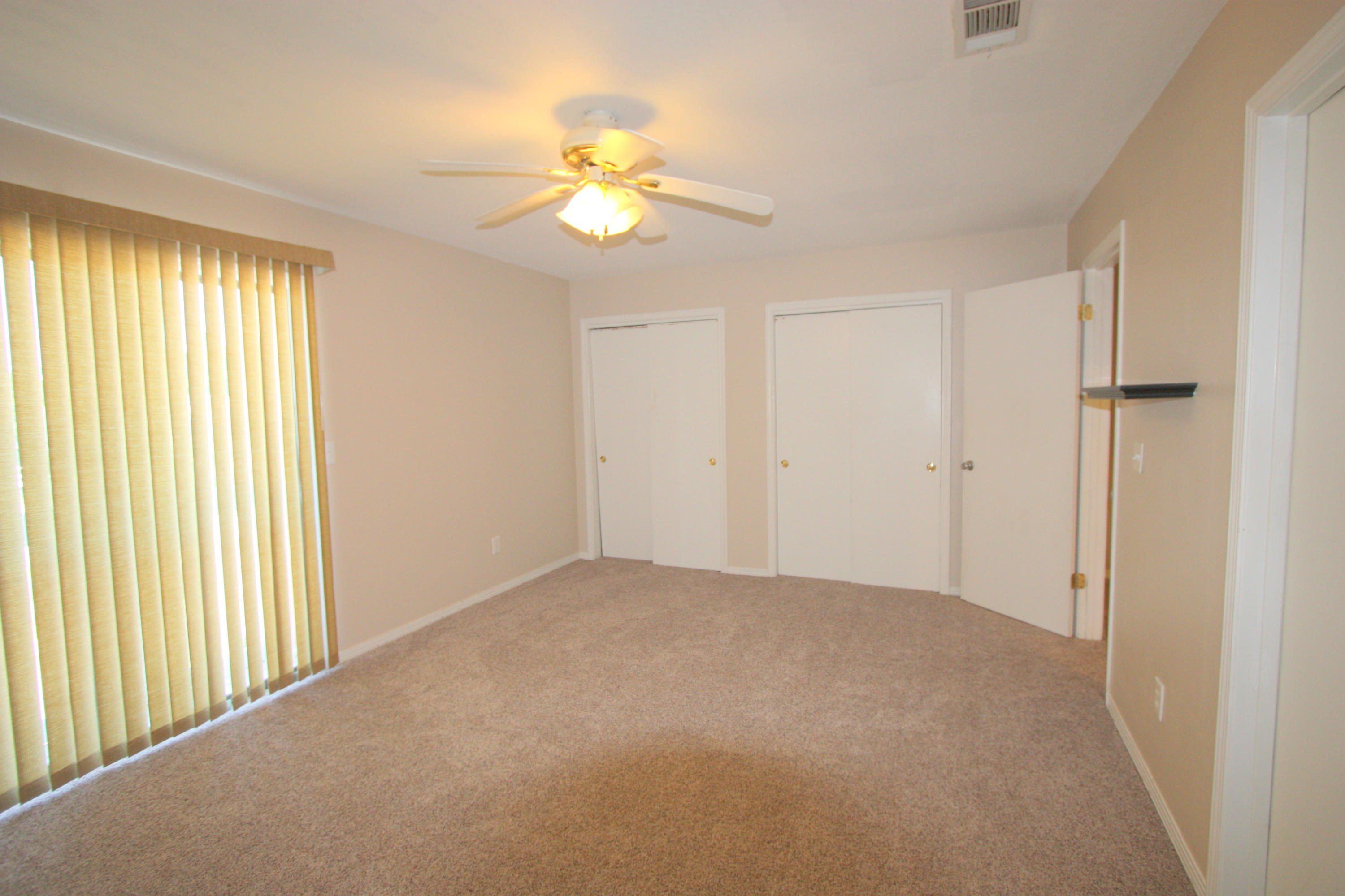 SEAVIEW WEST T/H - Residential