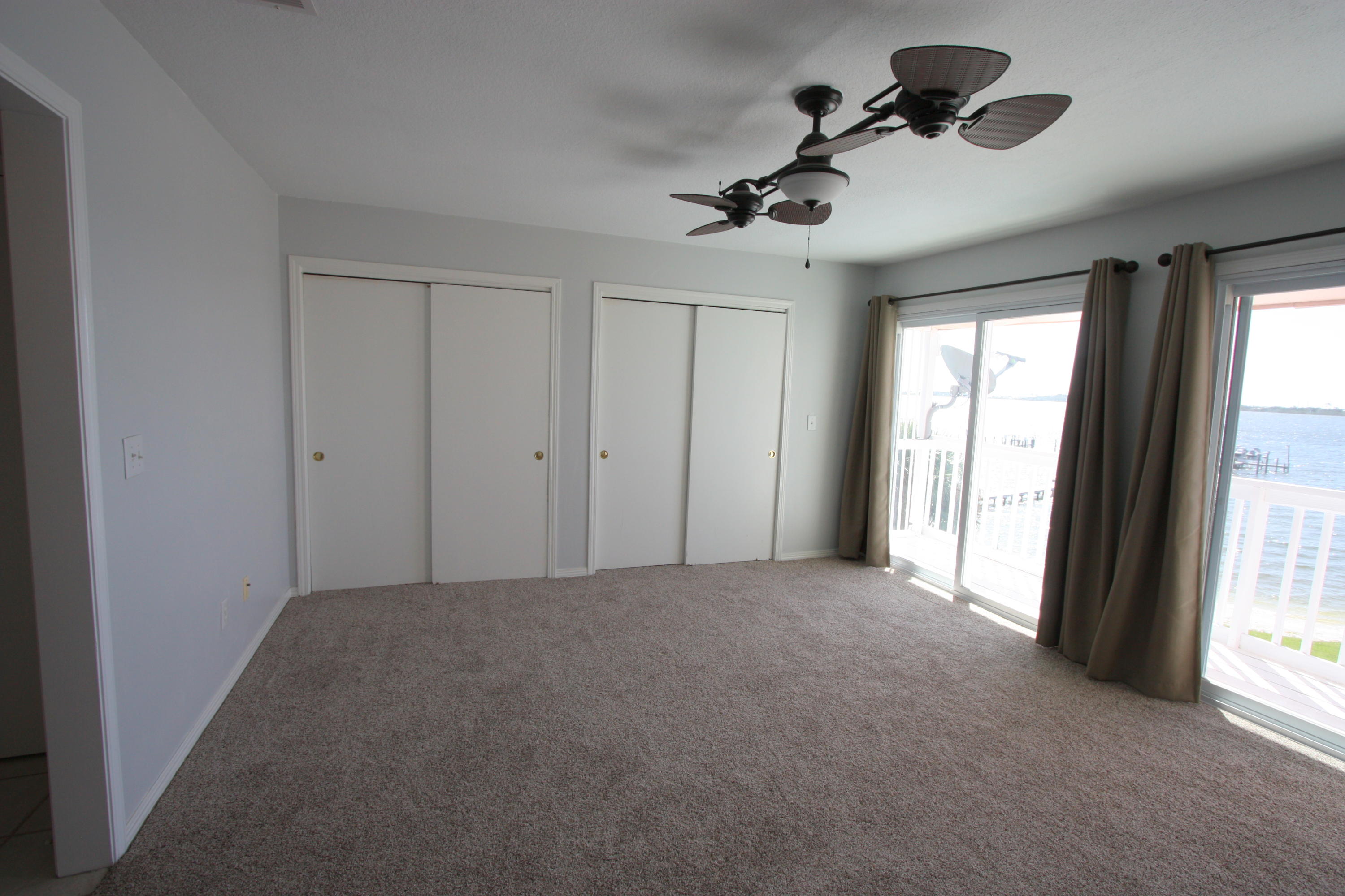 SEAVIEW WEST T/H - Residential