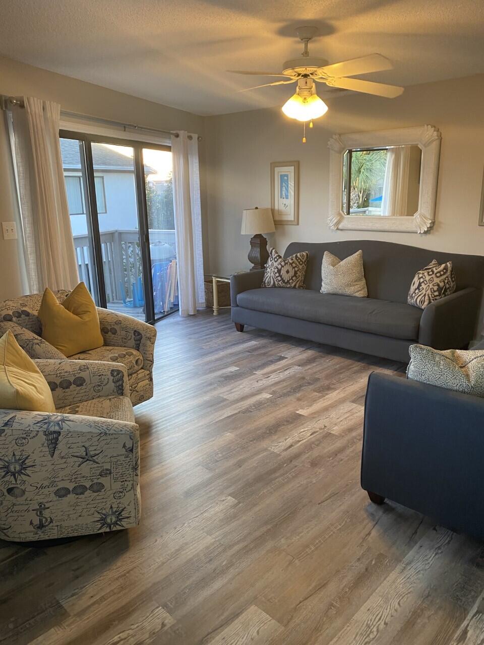 CRYSTAL VILLAGE CONDO PH 1 - Residential