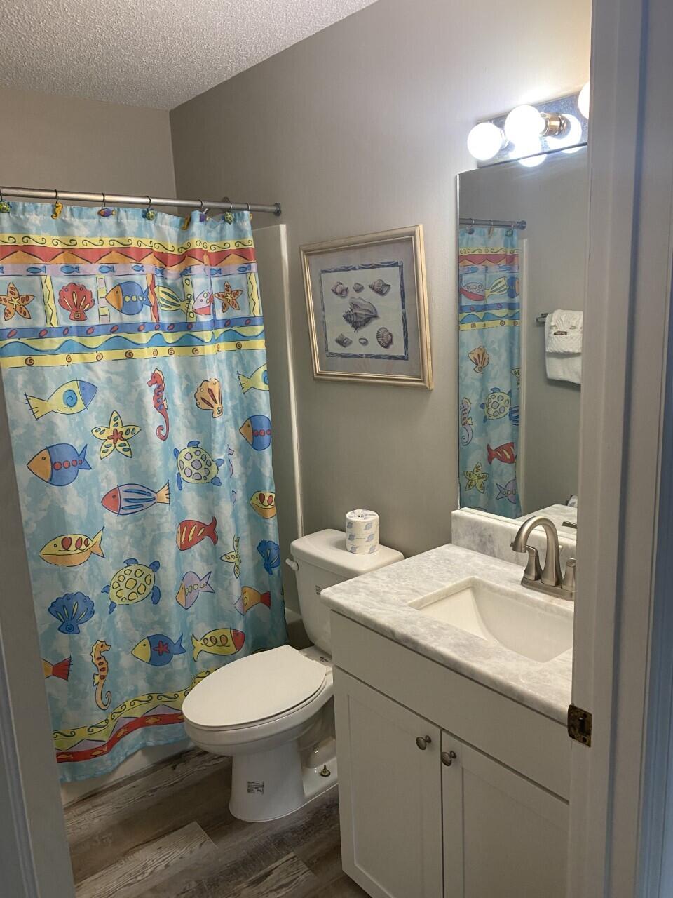 CRYSTAL VILLAGE CONDO PH 1 - Residential