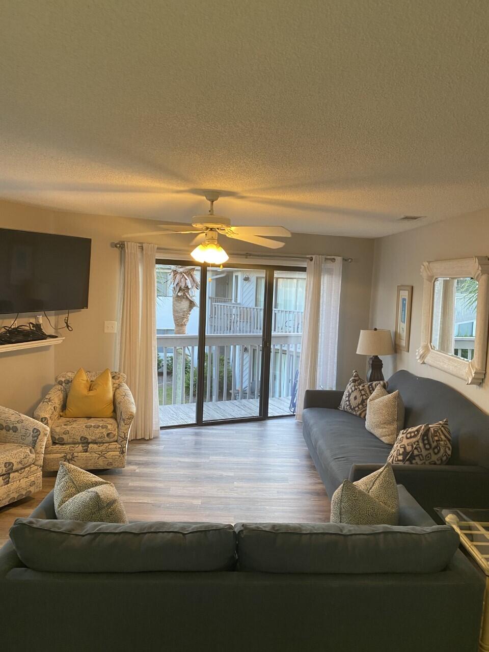 CRYSTAL VILLAGE CONDO PH 1 - Residential