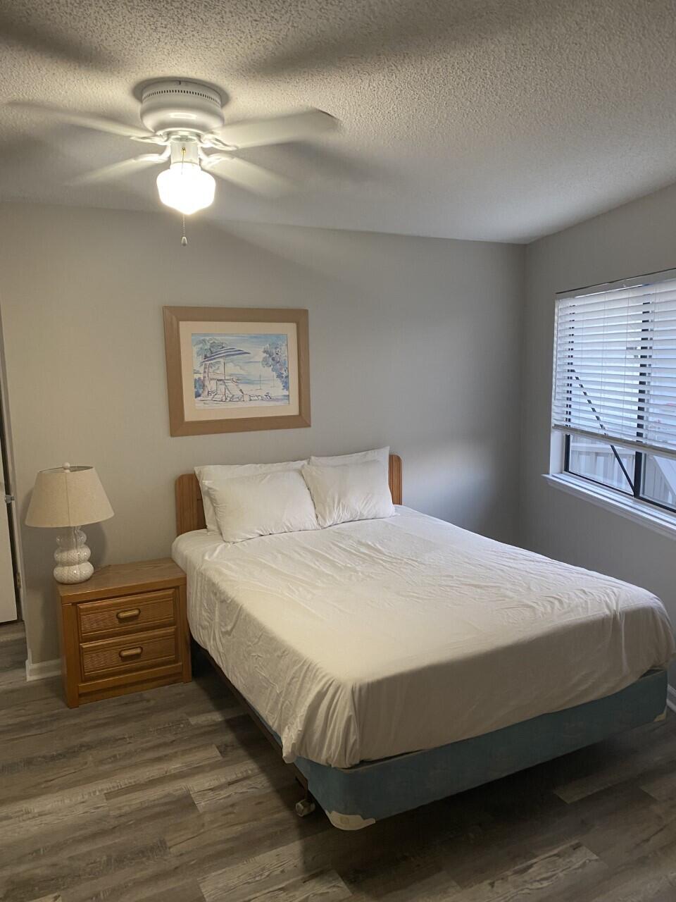 CRYSTAL VILLAGE CONDO PH 1 - Residential