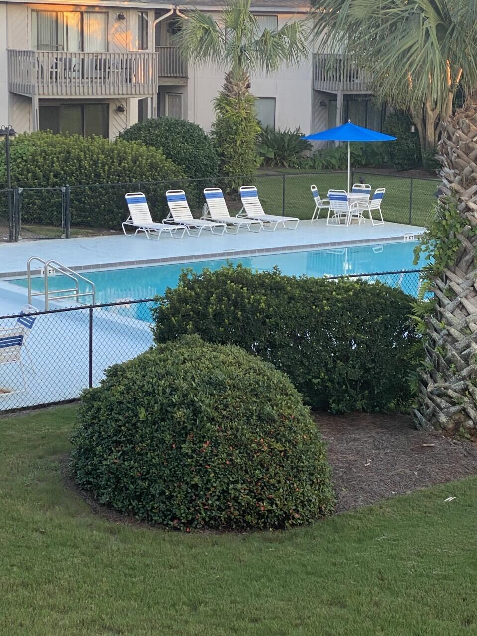 CRYSTAL VILLAGE CONDO PH 1 - Residential