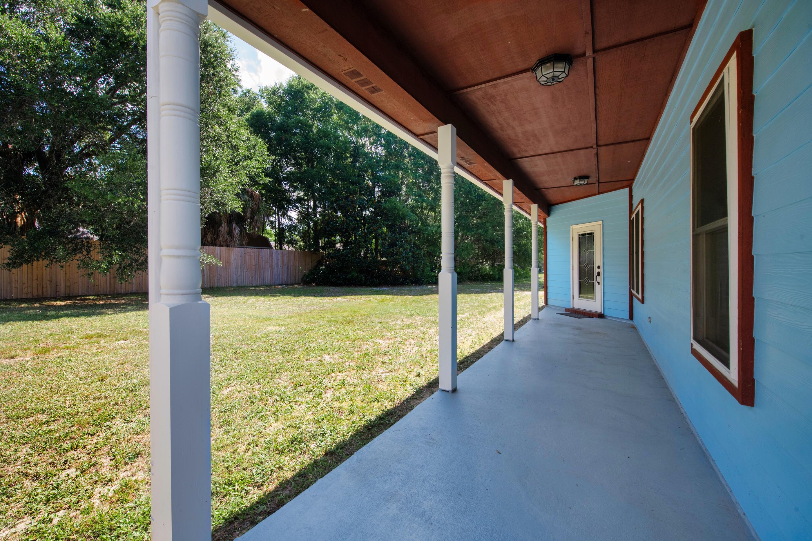 ROBLEDAL ESTATES - Residential
