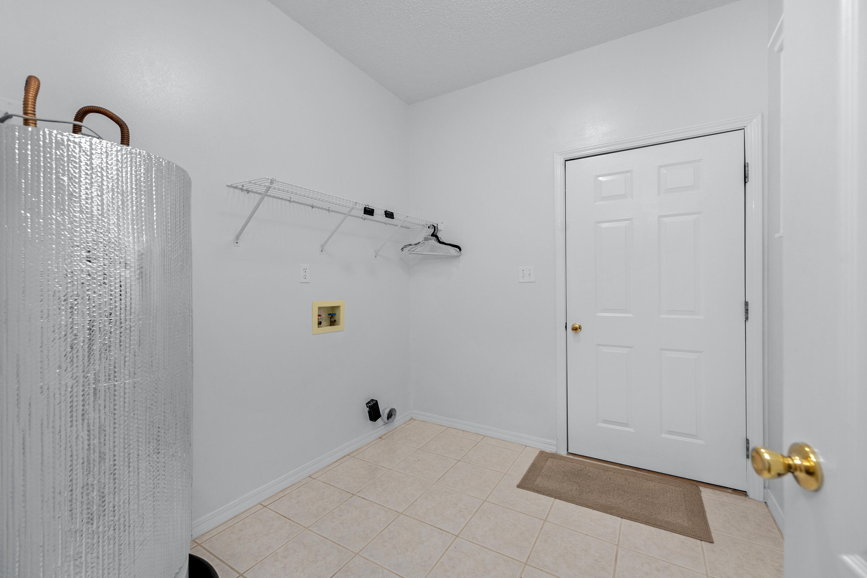 ROBLEDAL ESTATES - Residential