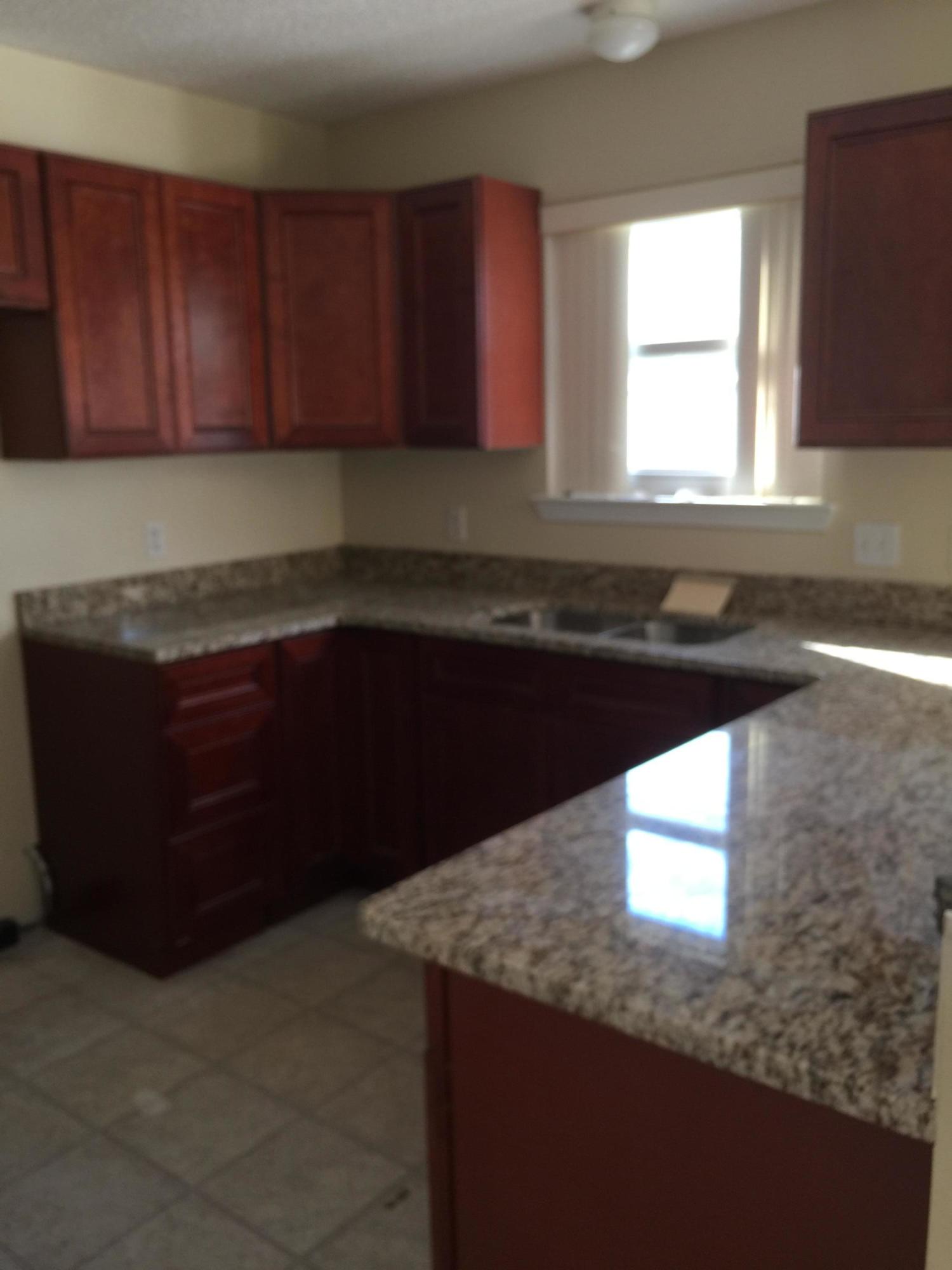 COUNTRYVIEW ESTATES 9TH ADDN - Residential Lease