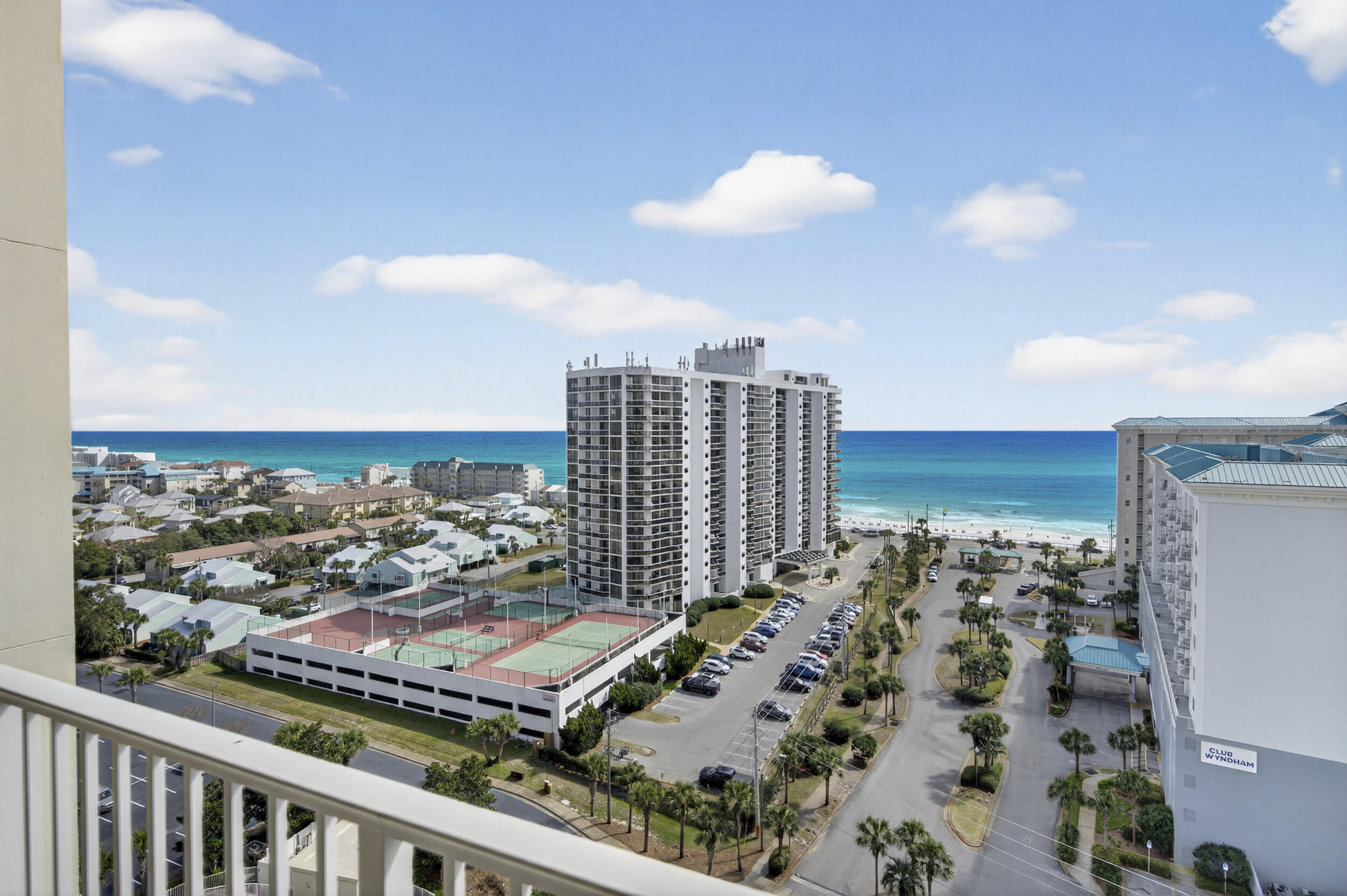 ARIEL DUNES - Residential