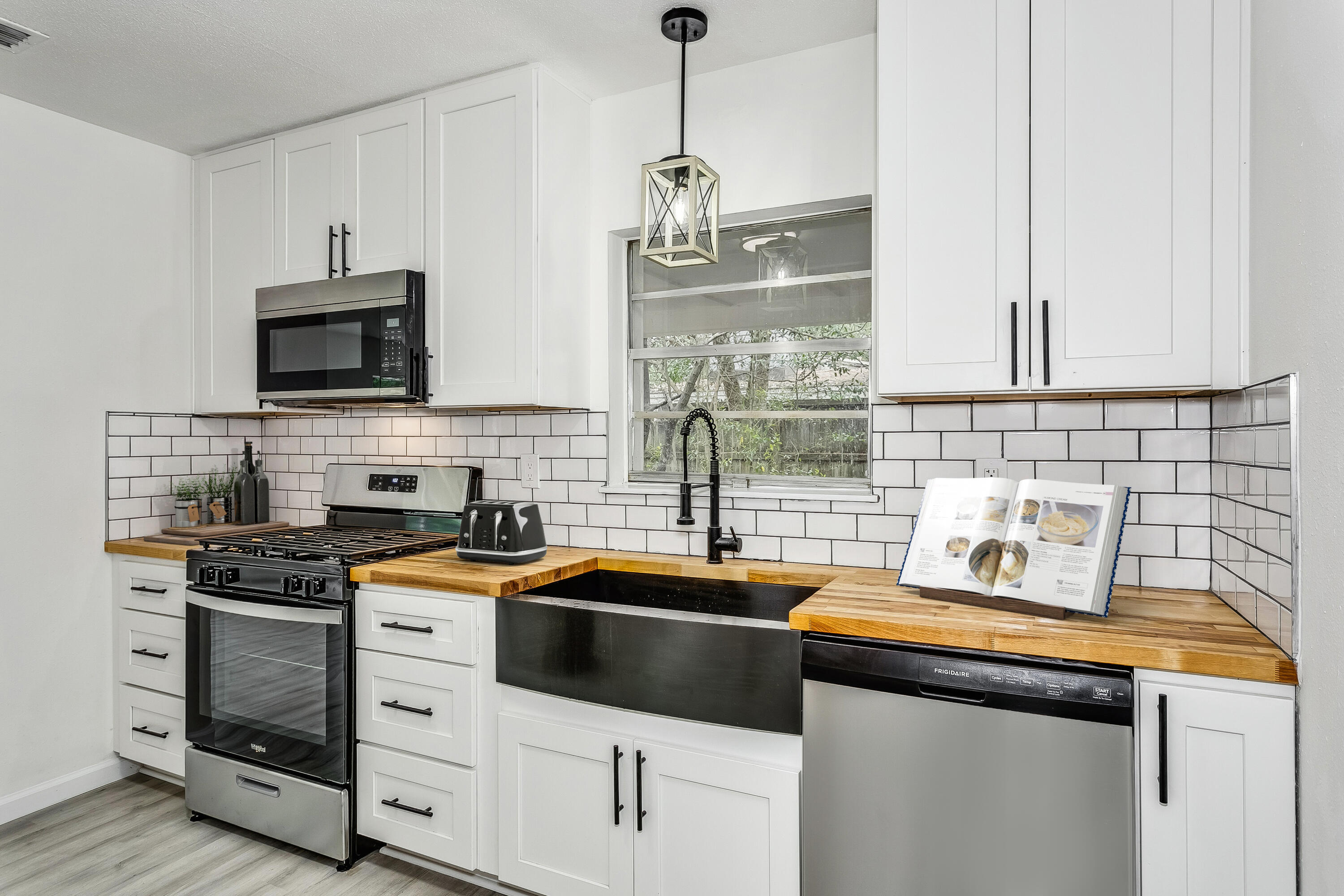 RACETRACK ROAD RESUB - Residential