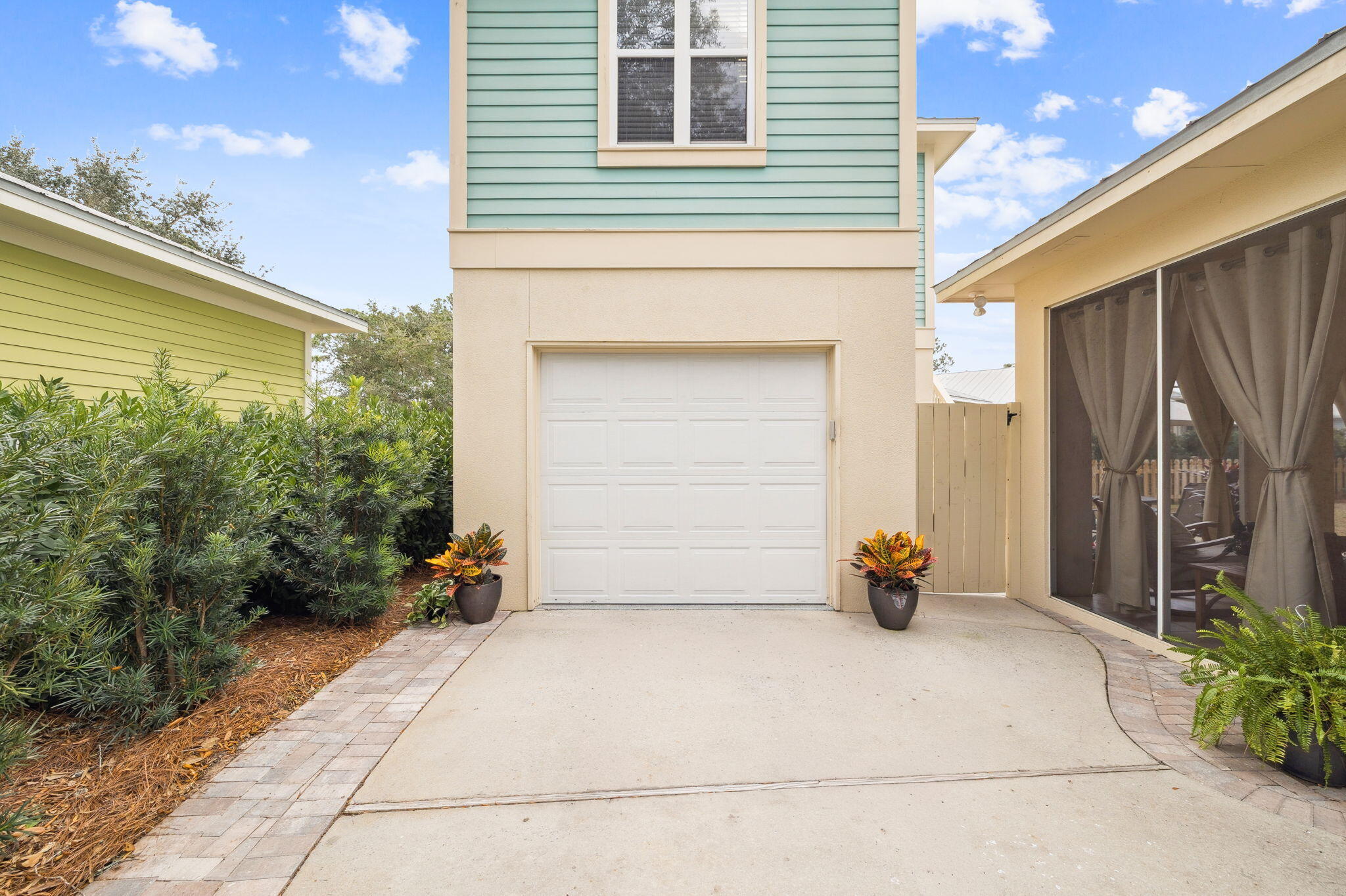 CRYSTAL LAKE II AT SANDESTIN - Residential