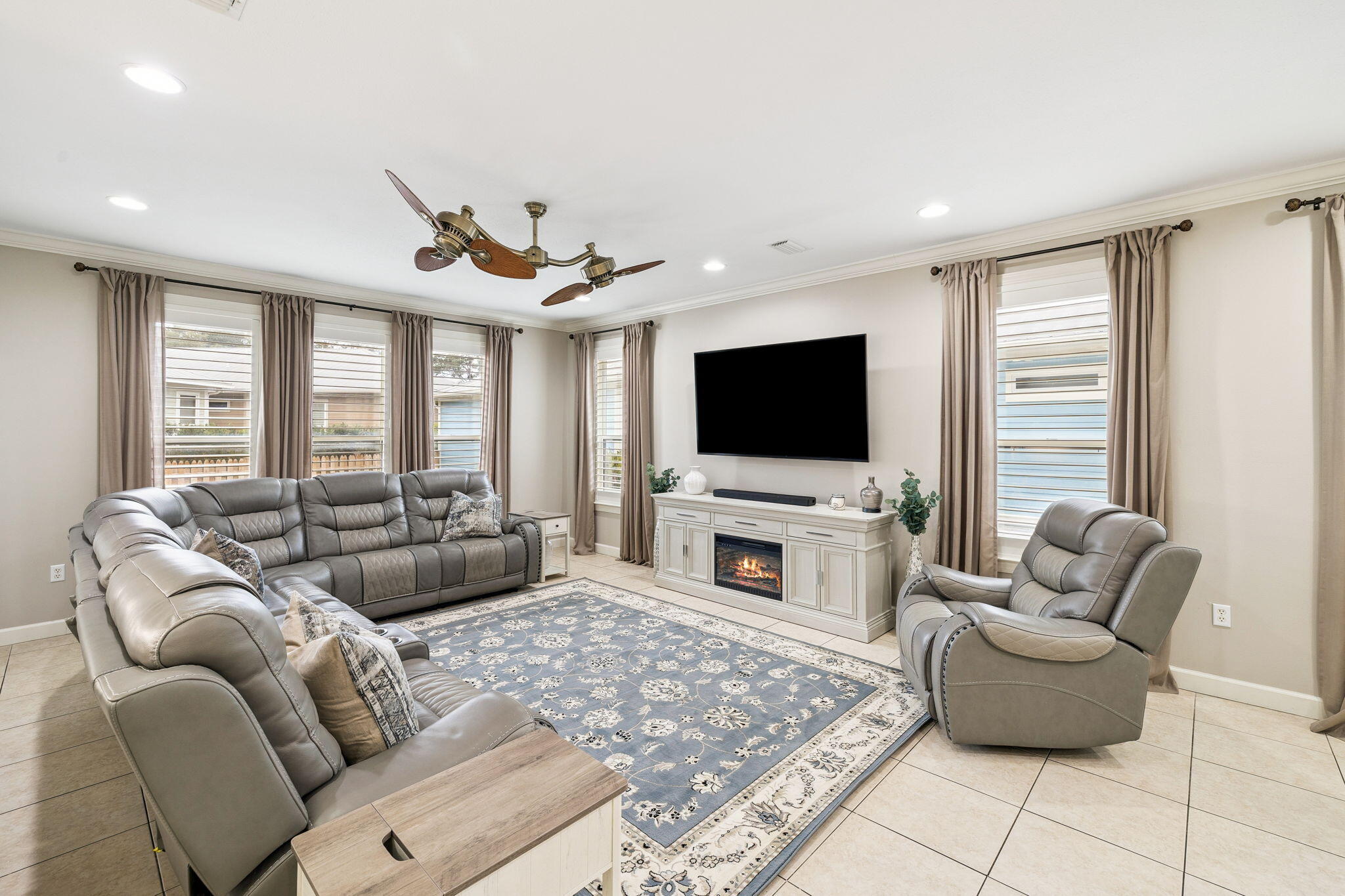 CRYSTAL LAKE II AT SANDESTIN - Residential