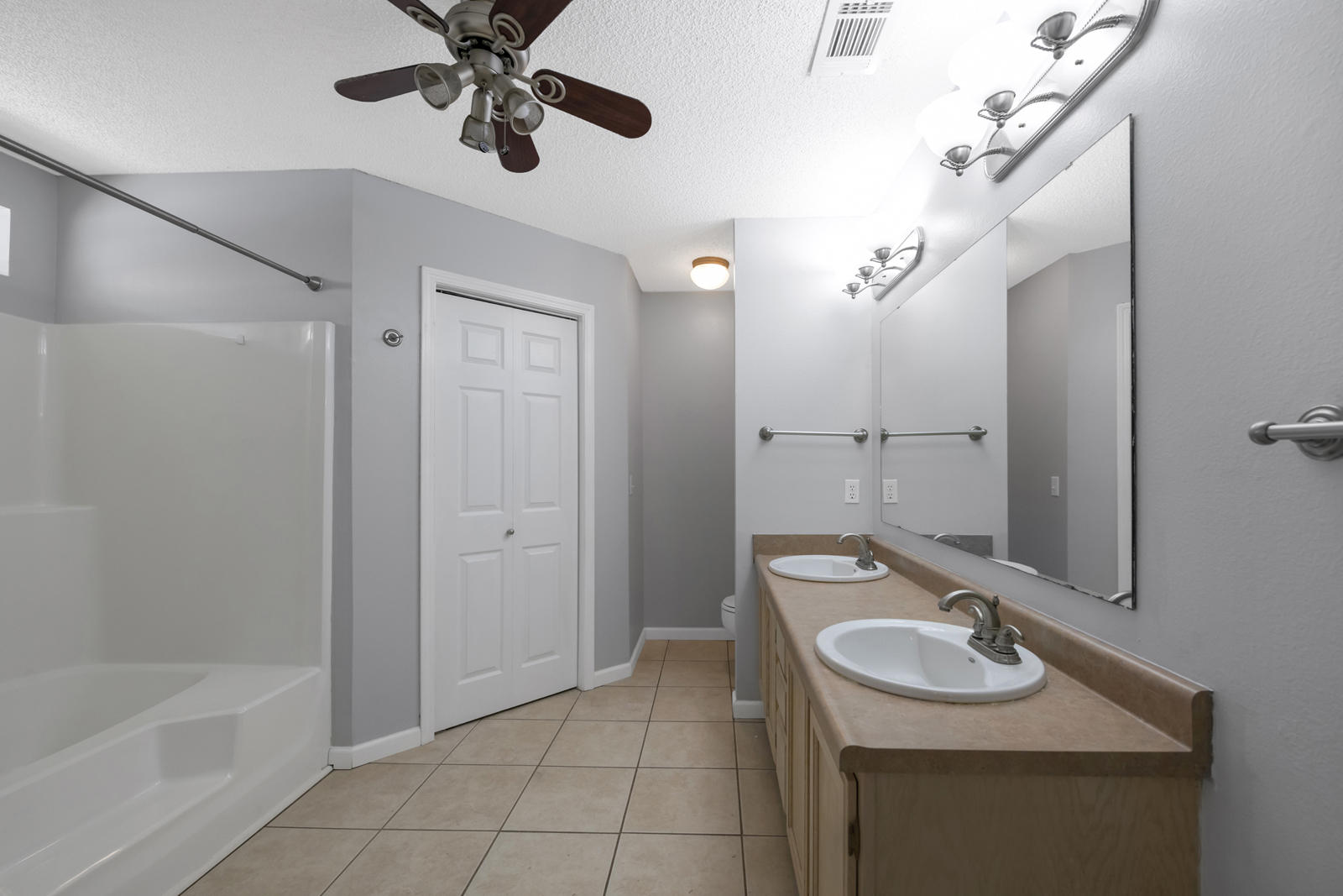 TARKILN OAKS ESTATES PH 1 - Residential