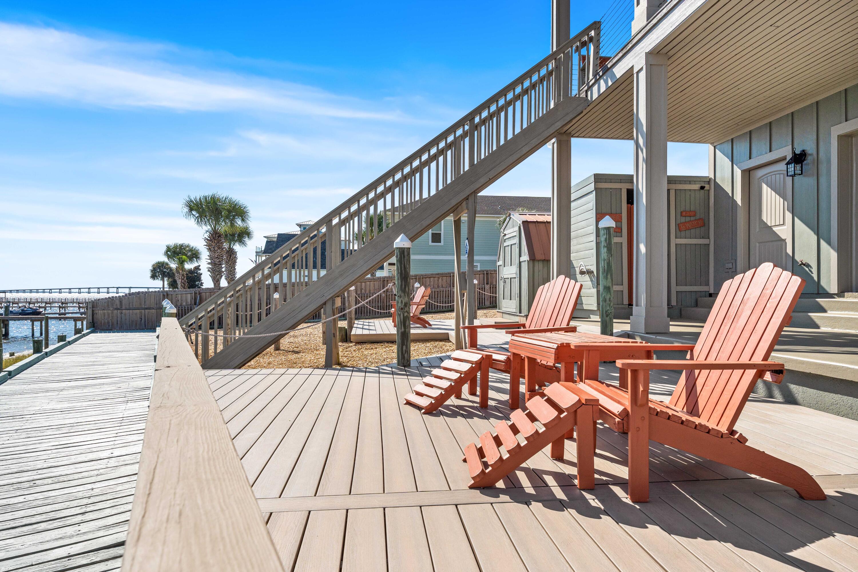 SOUNDSIDE MOORINGS - Residential