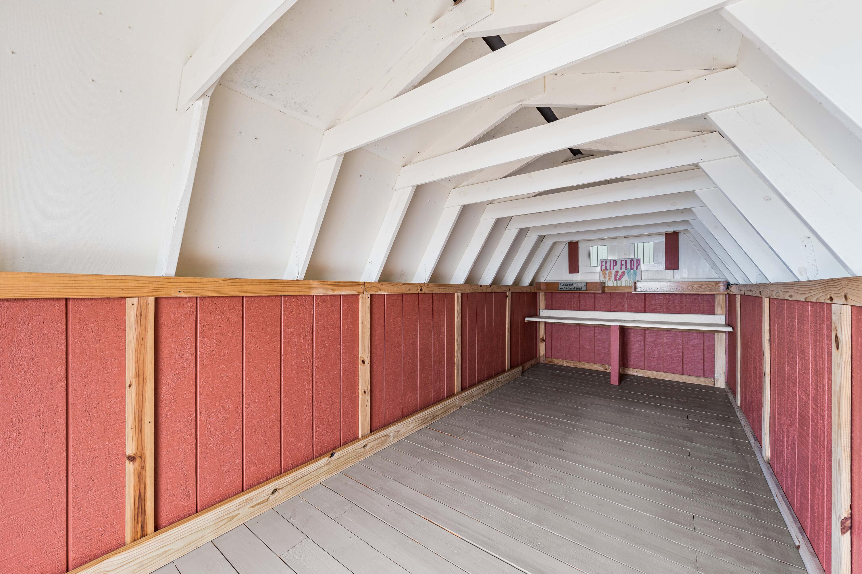 SOUNDSIDE MOORINGS - Residential