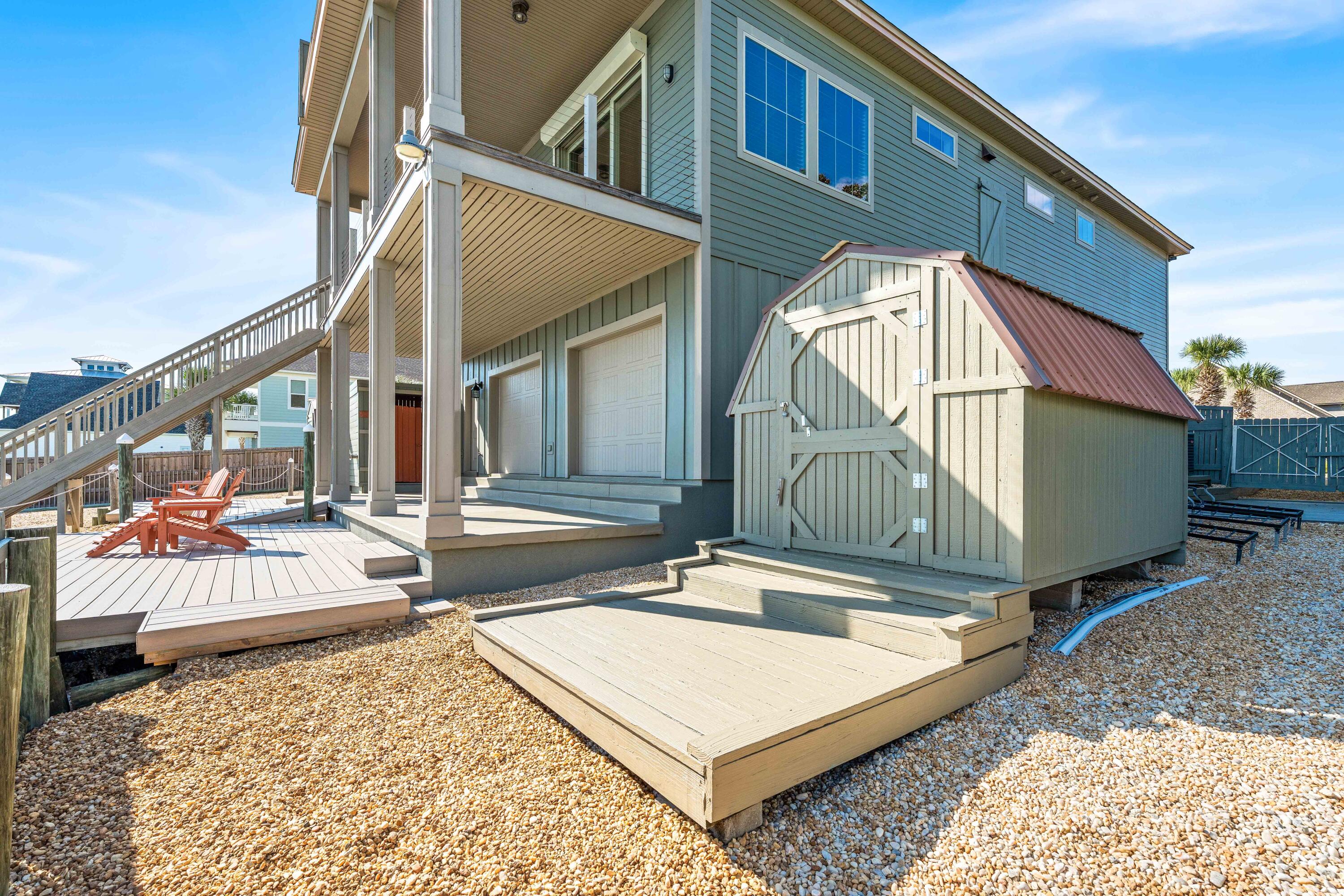 SOUNDSIDE MOORINGS - Residential