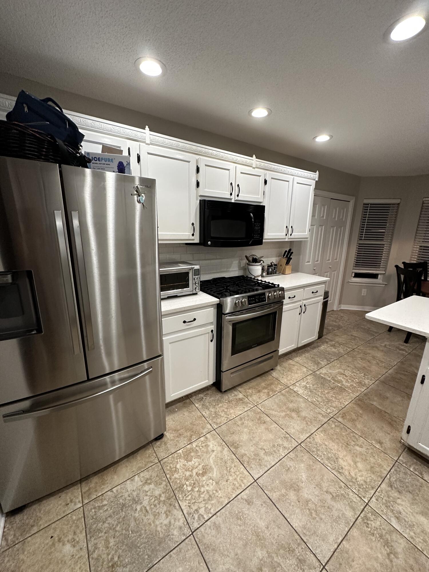 PARKWOOD ESTATES PH 1 BLUEWATER BAY - Residential Lease