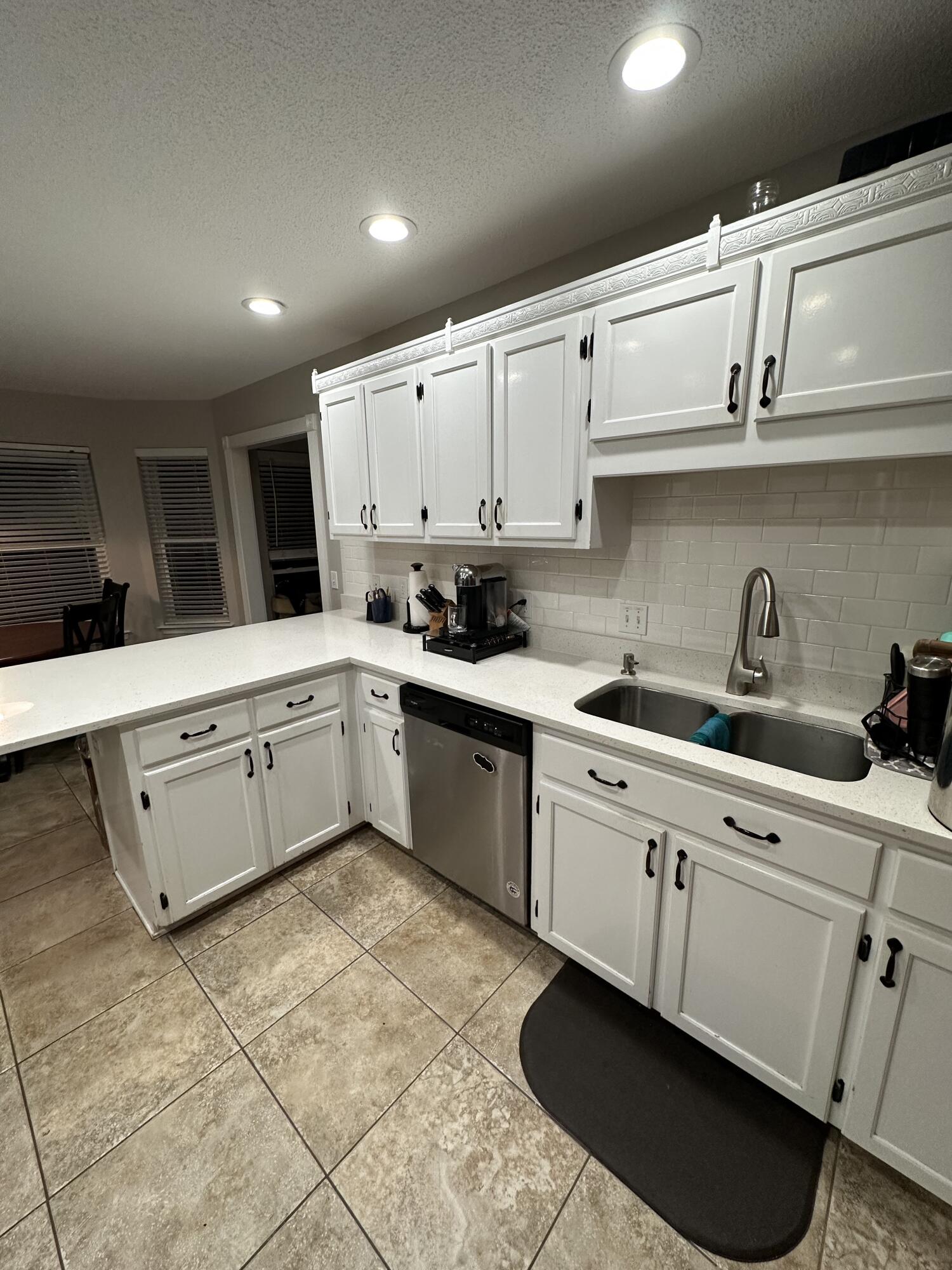 PARKWOOD ESTATES PH 1 BLUEWATER BAY - Residential Lease