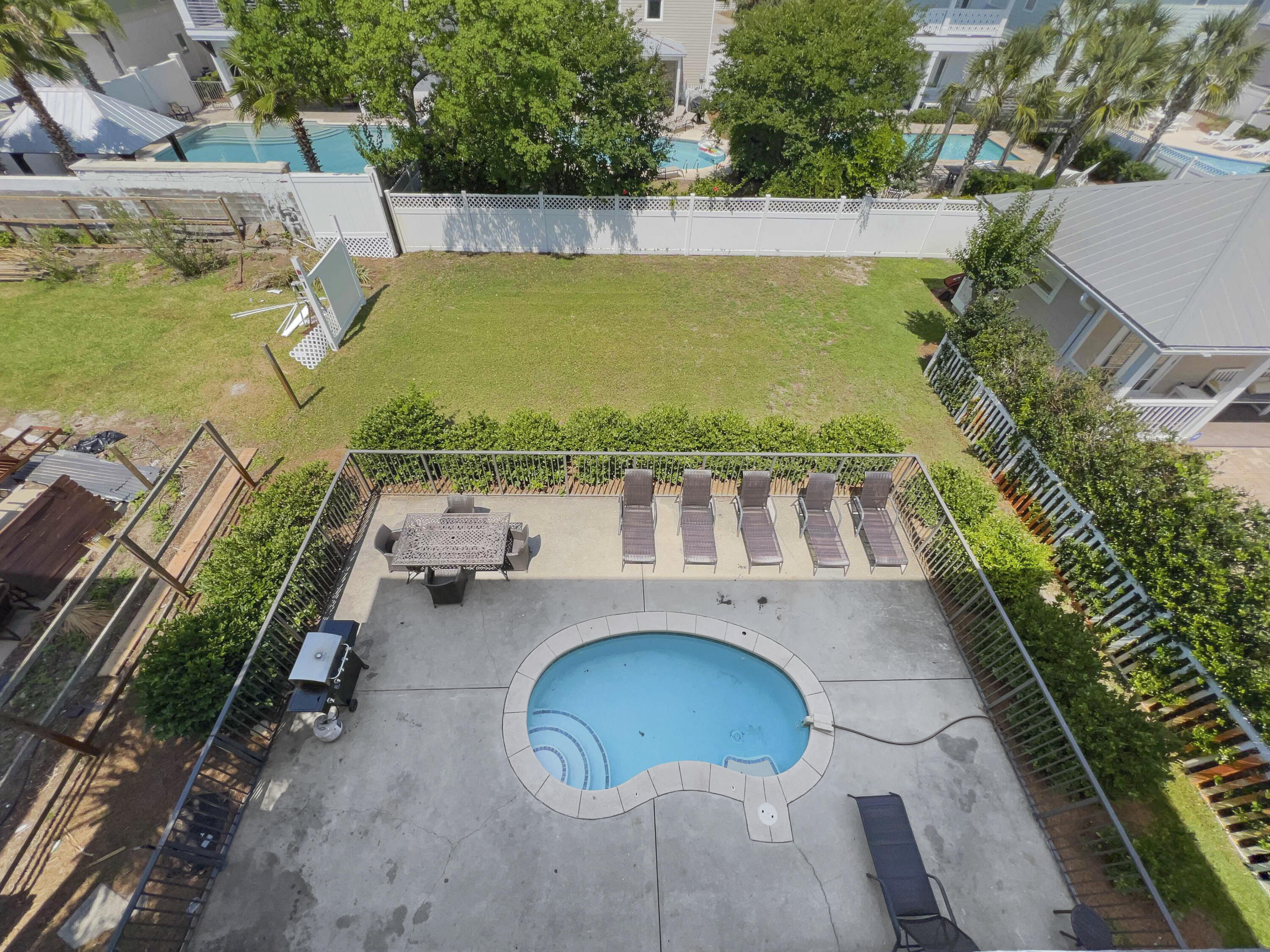 CRYSTAL BEACH - Residential