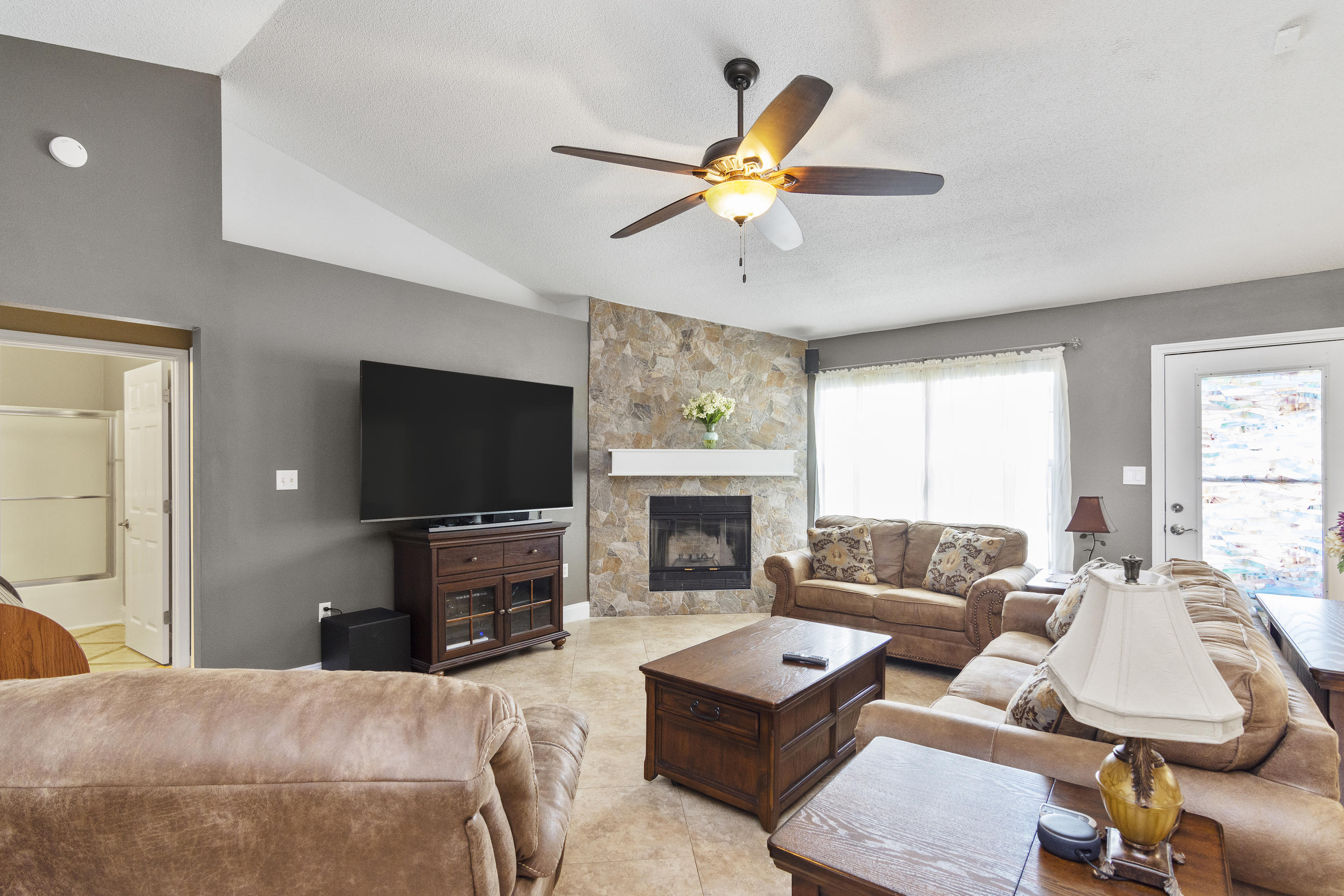 FOXWOOD ADDITION S/D - Residential