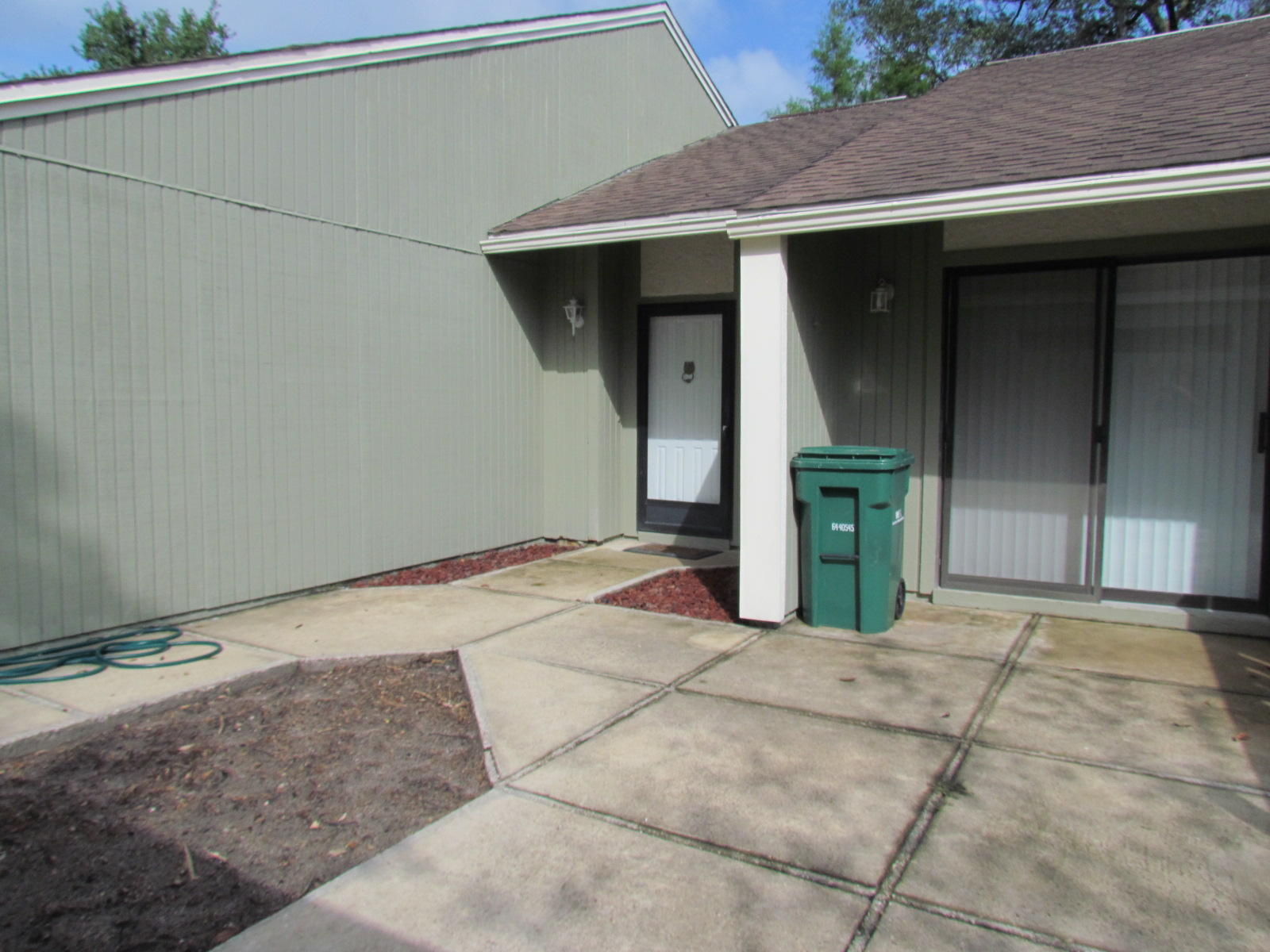 ROYAL OAK VILLAGE - Residential Lease