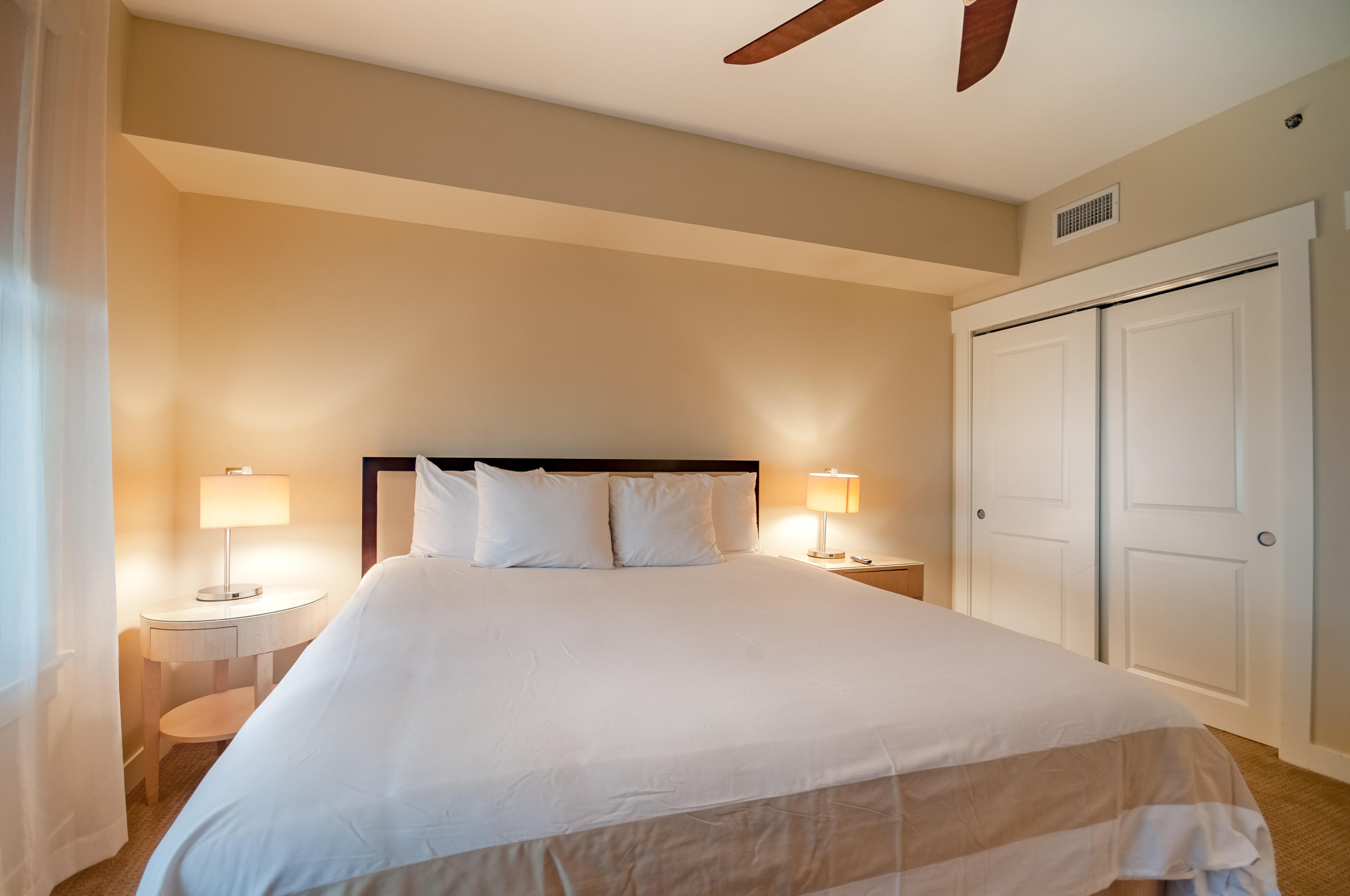 BAHIA CONDO - Residential