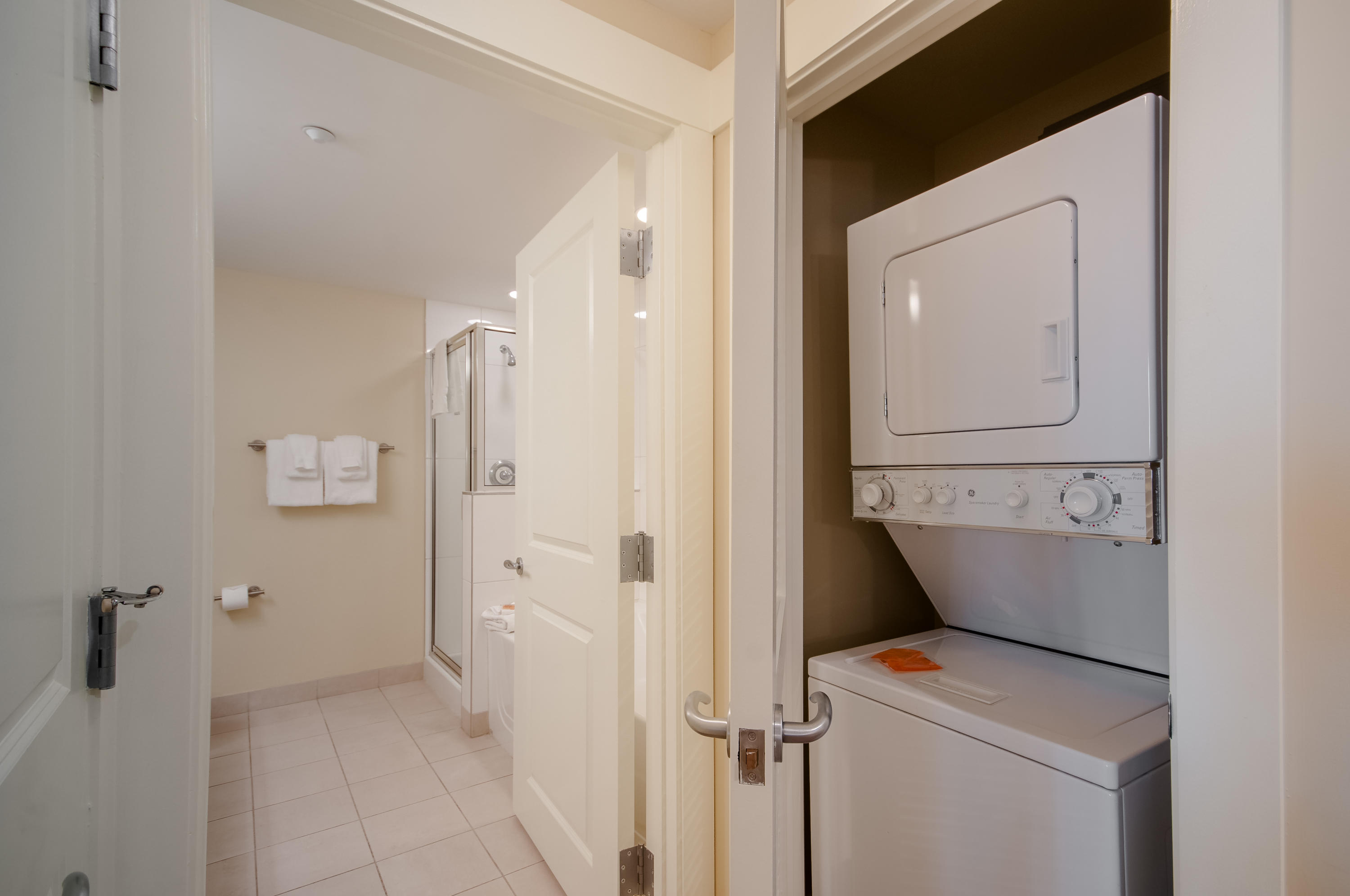 BAHIA CONDO - Residential