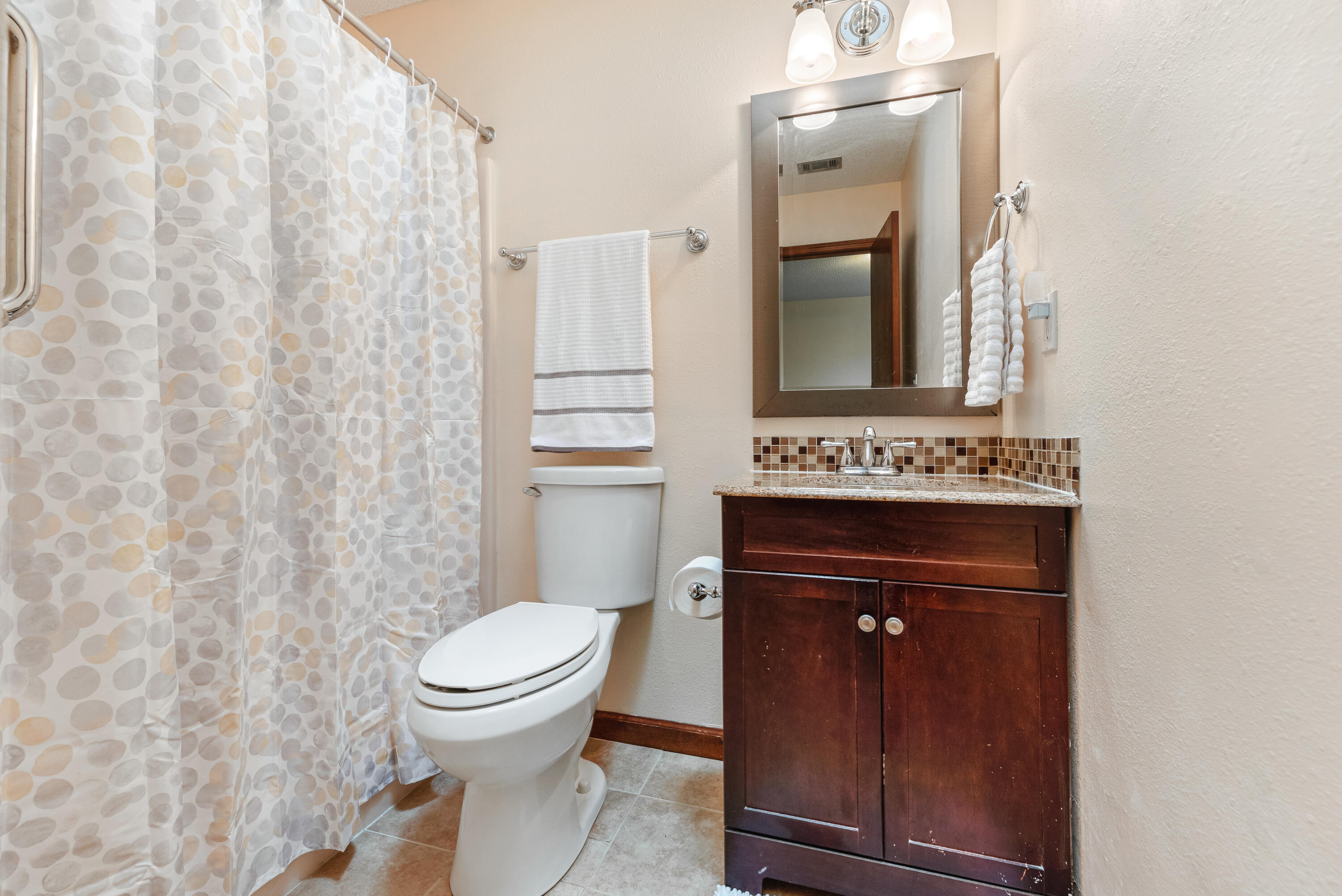 PINE MEADOWS #3 PHASE II LOT 19 BLK A - Residential