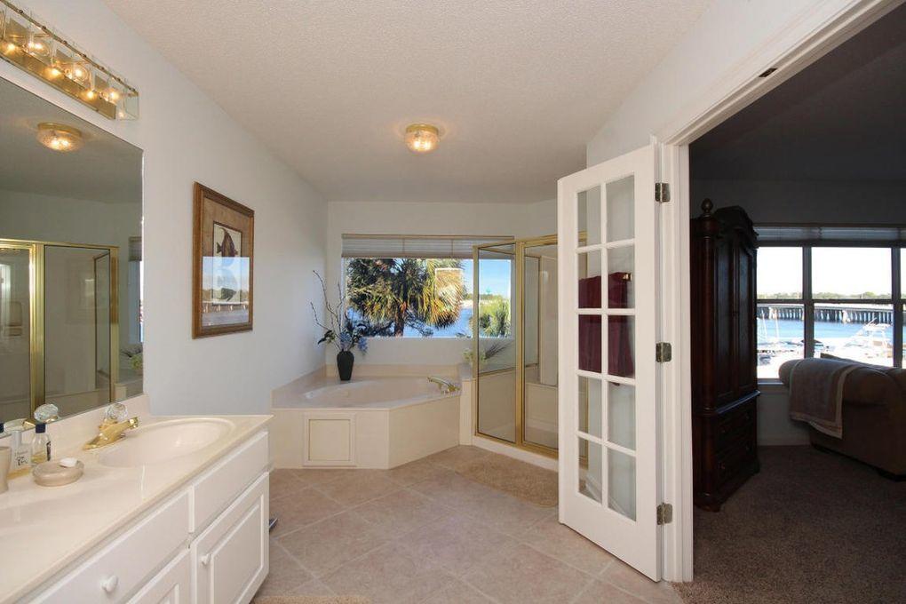 CAPTIVA COVE - Residential