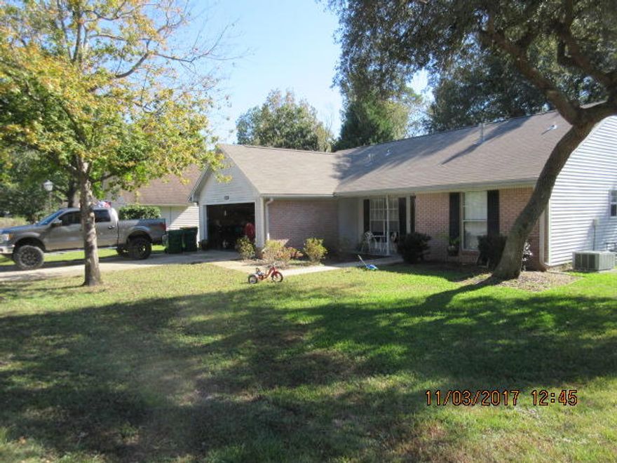 A must see!!! 3 bedroom 2 bath home easy access to schools, shopping and restaurants. Kitchen features granite counter tops, stainless steel appliances. Tile and laminate throughout entire house. Other features include gas fireplace and a nice sized yard with a wood privacy fence.All new kitchen cabinets.One small dog under 30 pound accepted with prior owner approval and a non-refundable pet fee. NO CATS!!. NO SMOKING ! NO VAPING!!