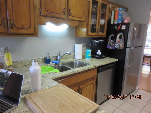 Parkwood Lane/Bluewater Bay - Residential Lease