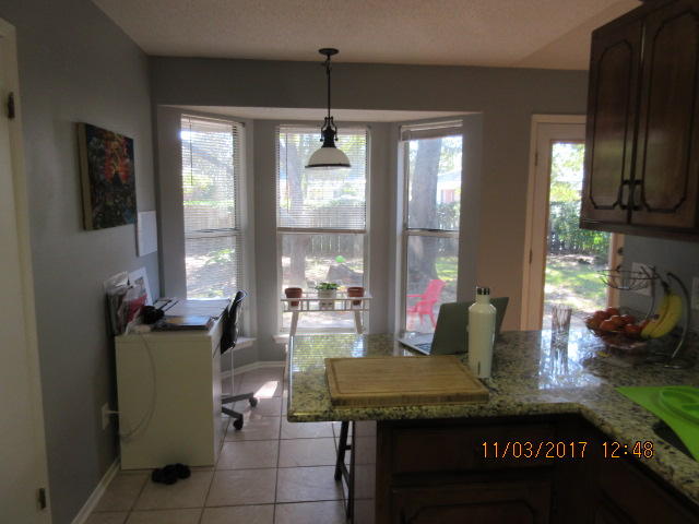 Parkwood Lane/Bluewater Bay - Residential Lease