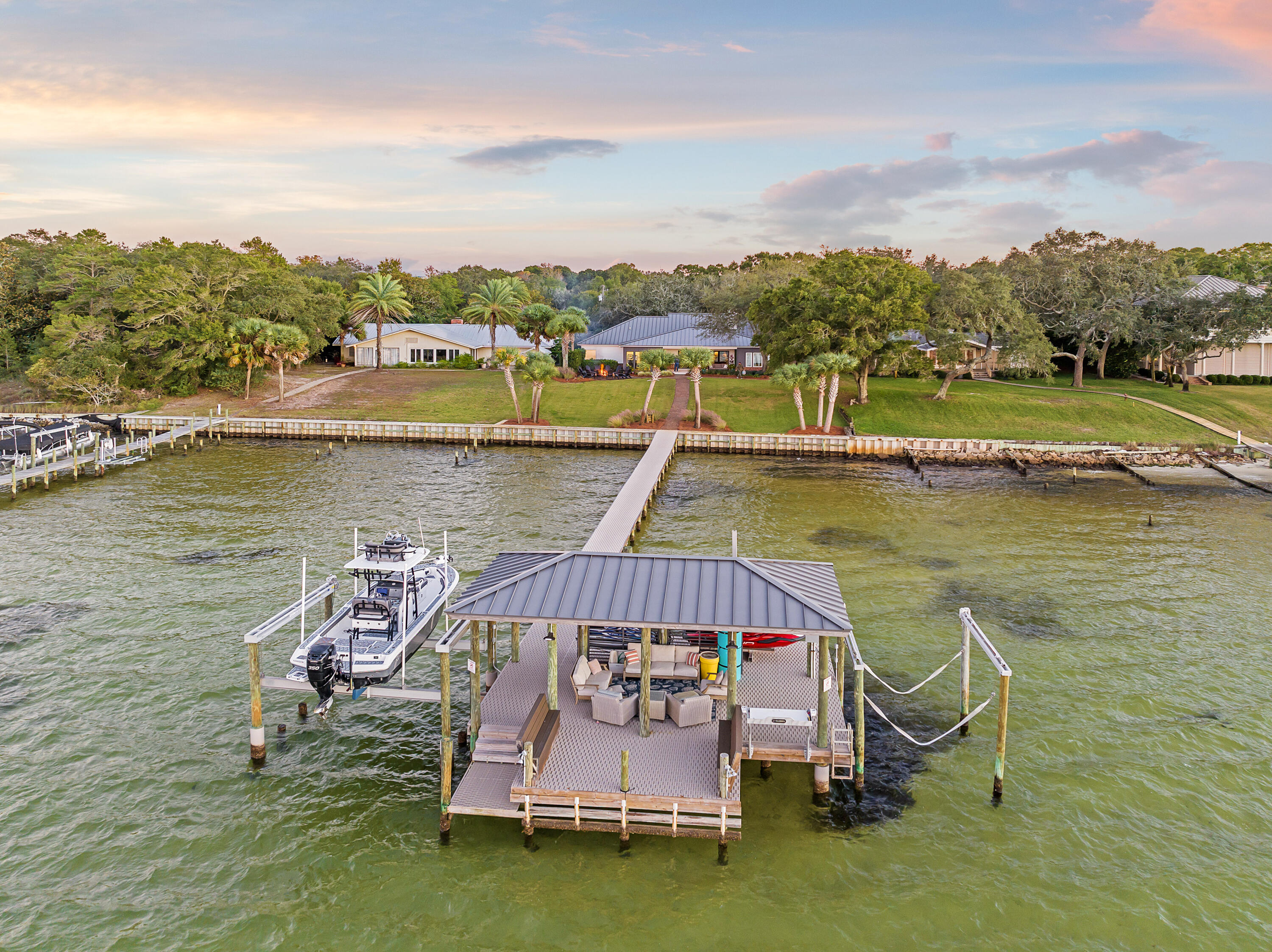 DESTIN MORENO POINT - Residential