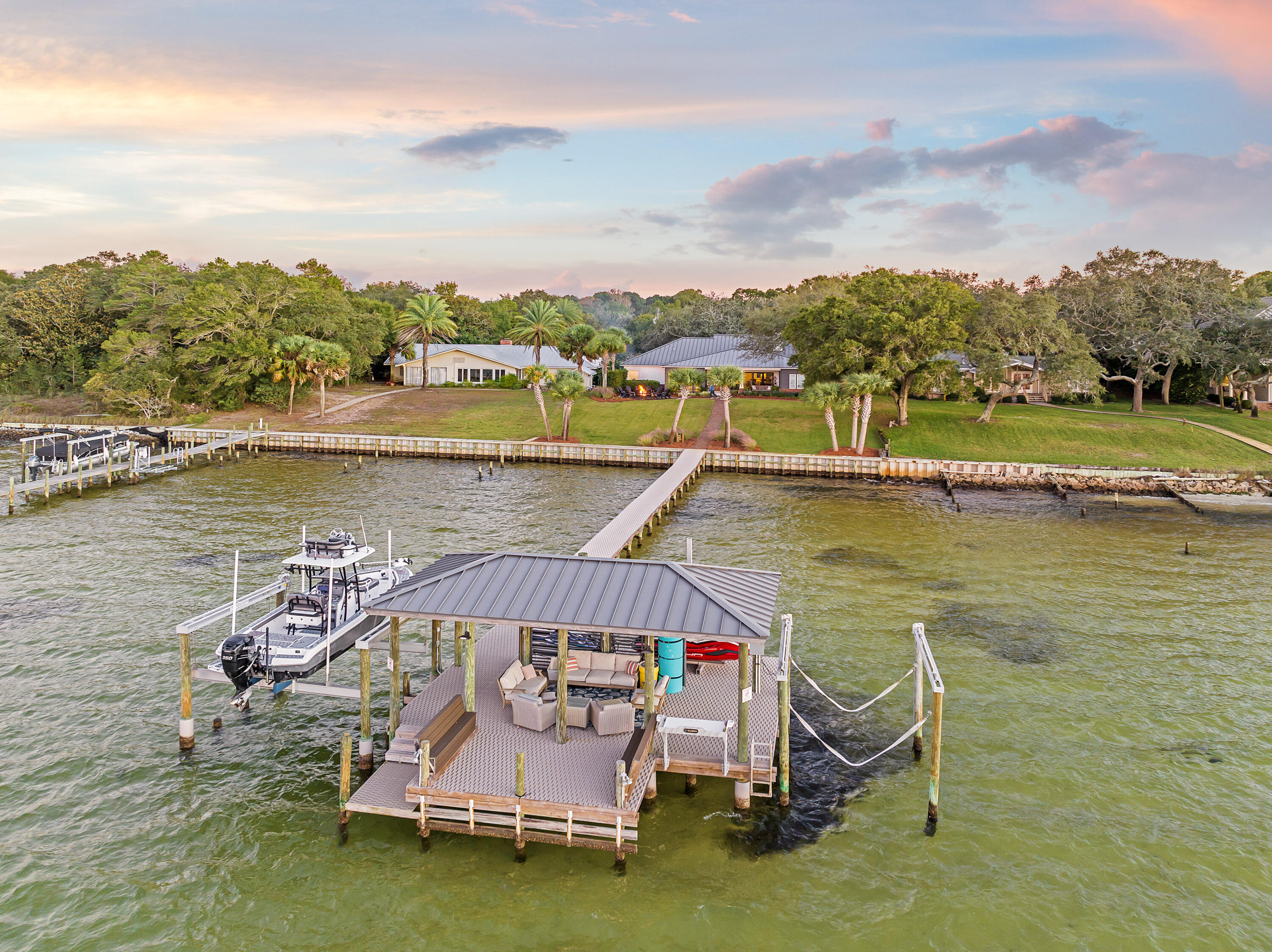 DESTIN MORENO POINT - Residential