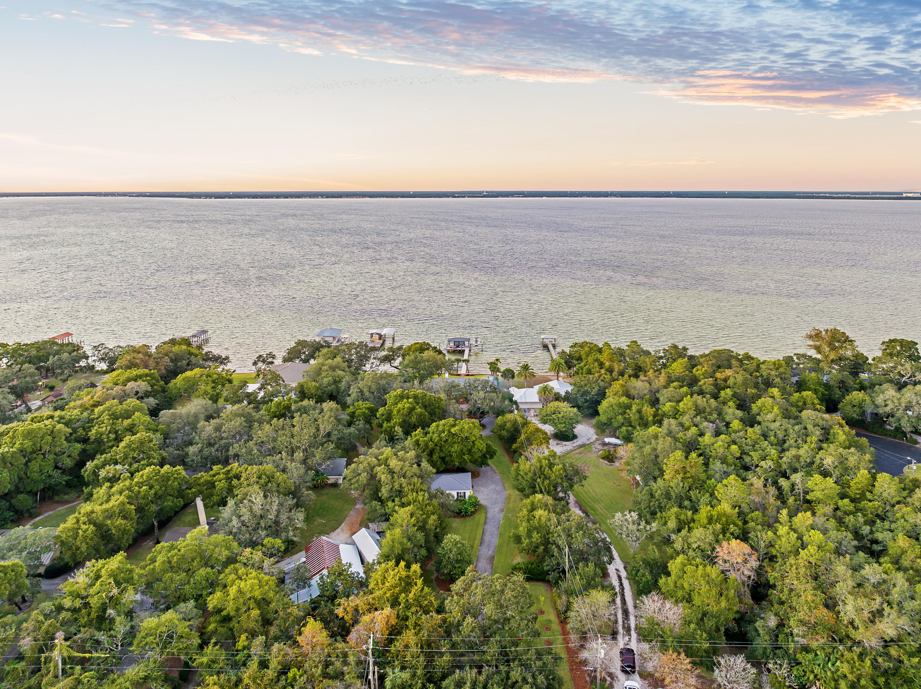 DESTIN MORENO POINT - Residential