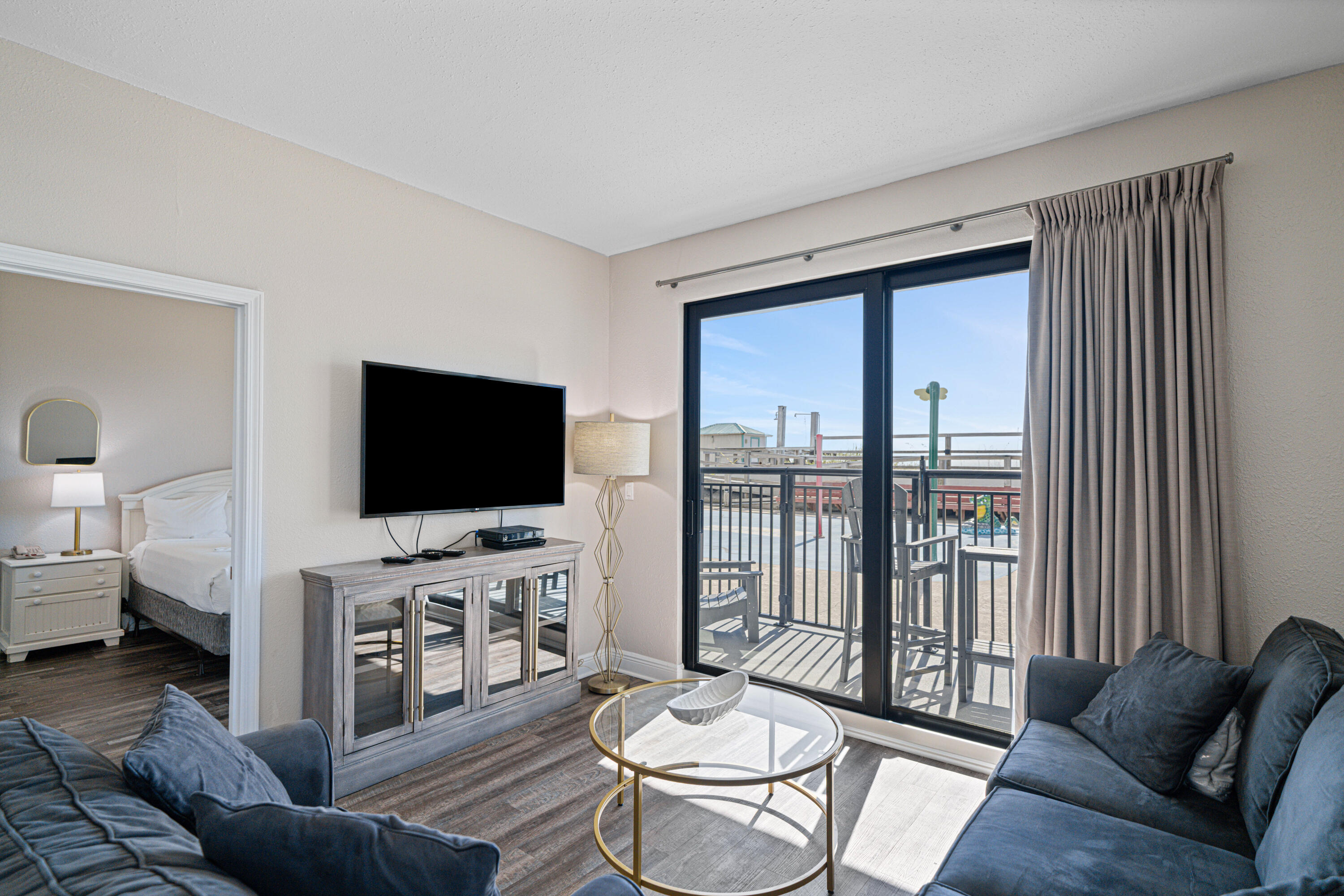 SUNDESTIN INTERNATIONAL CONDO - Residential