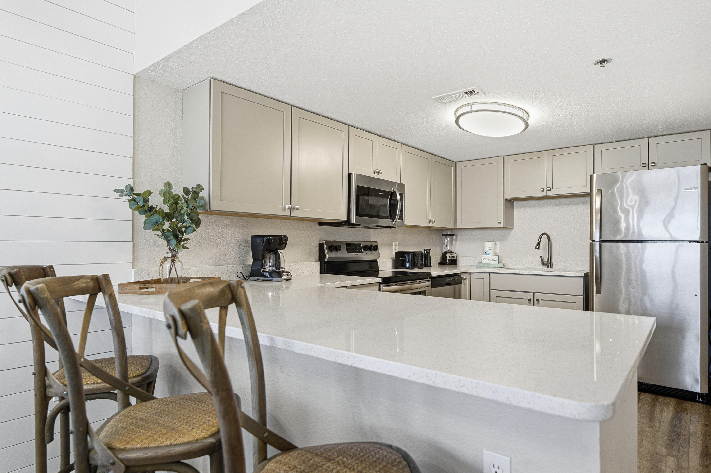 SUNDESTIN INTERNATIONAL CONDO - Residential