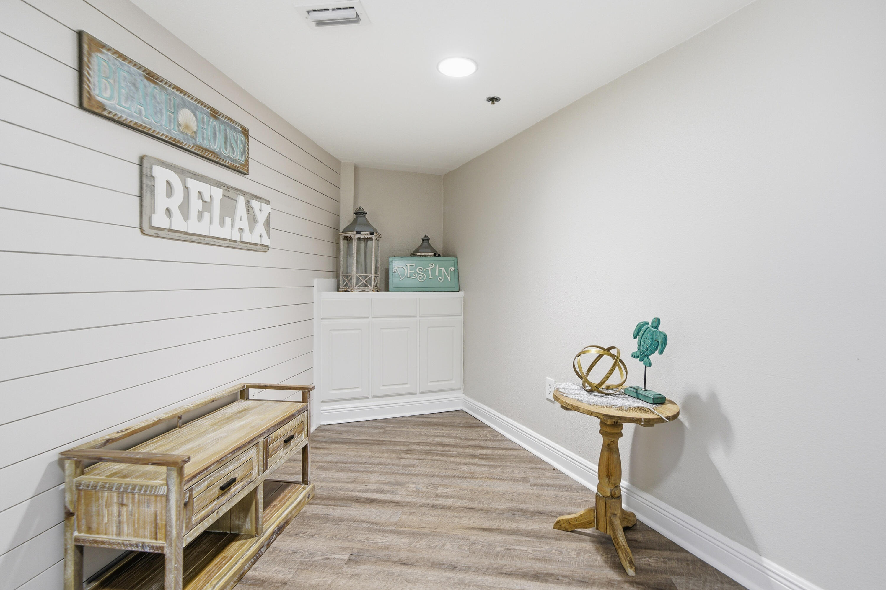 SUNDESTIN INTERNATIONAL CONDO - Residential