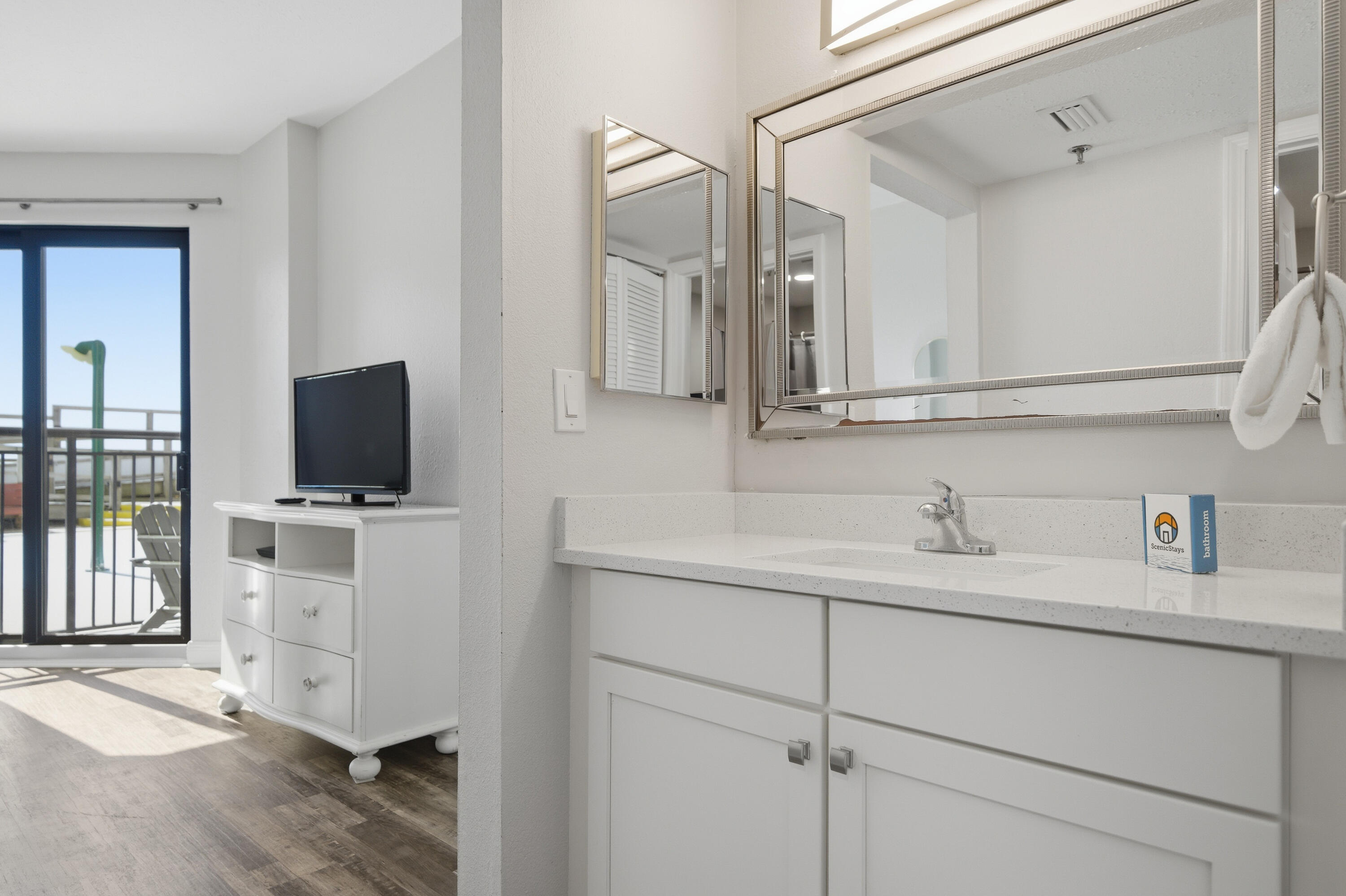 SUNDESTIN INTERNATIONAL CONDO - Residential