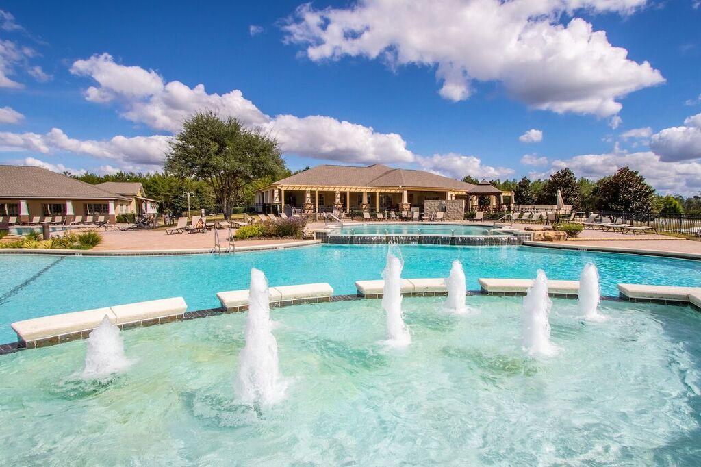 HAMMOCK BAY - Residential