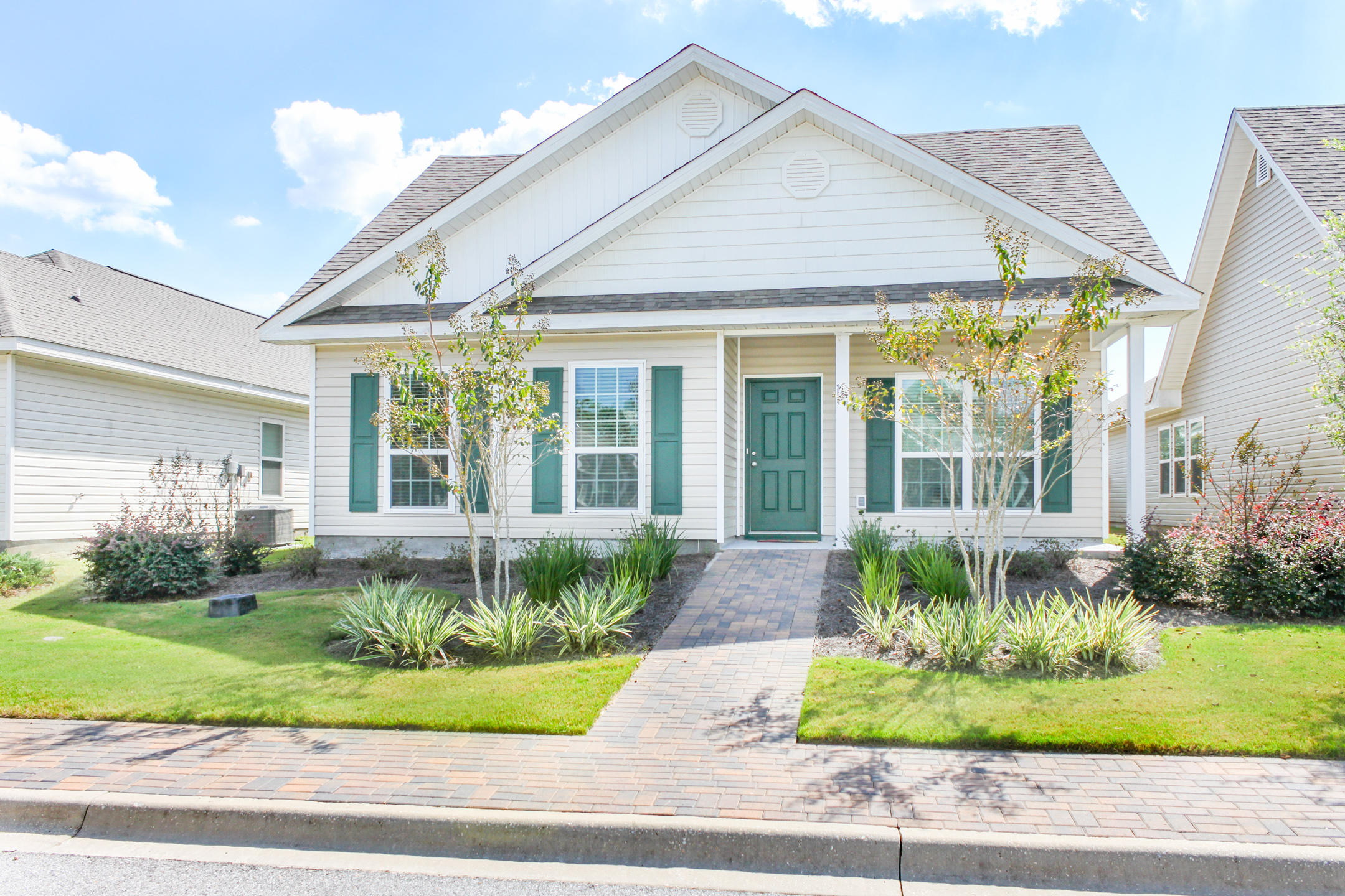 HAMMOCK BAY - Residential