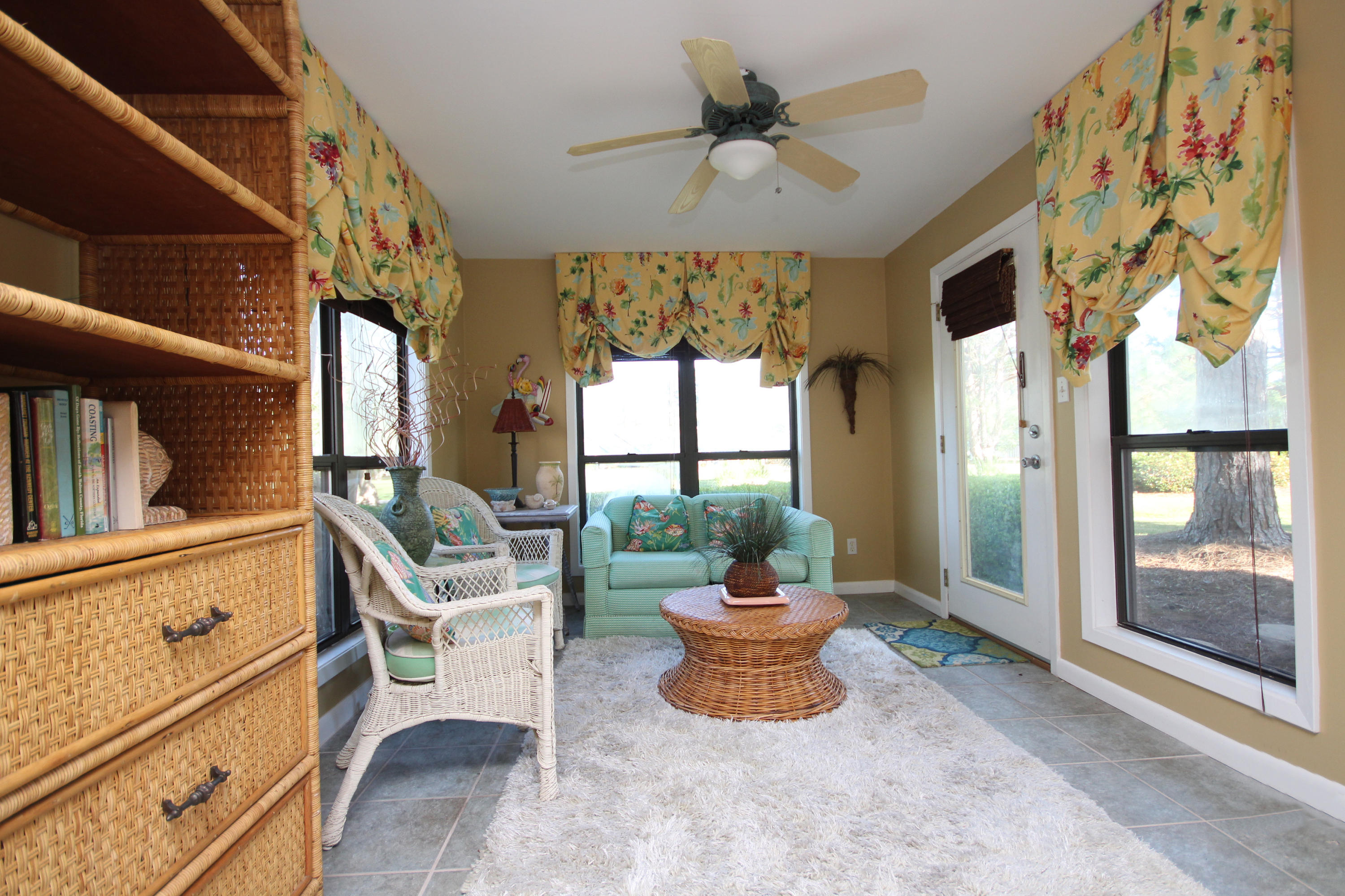 SANDPIPER VILLAGE CONDO - Residential