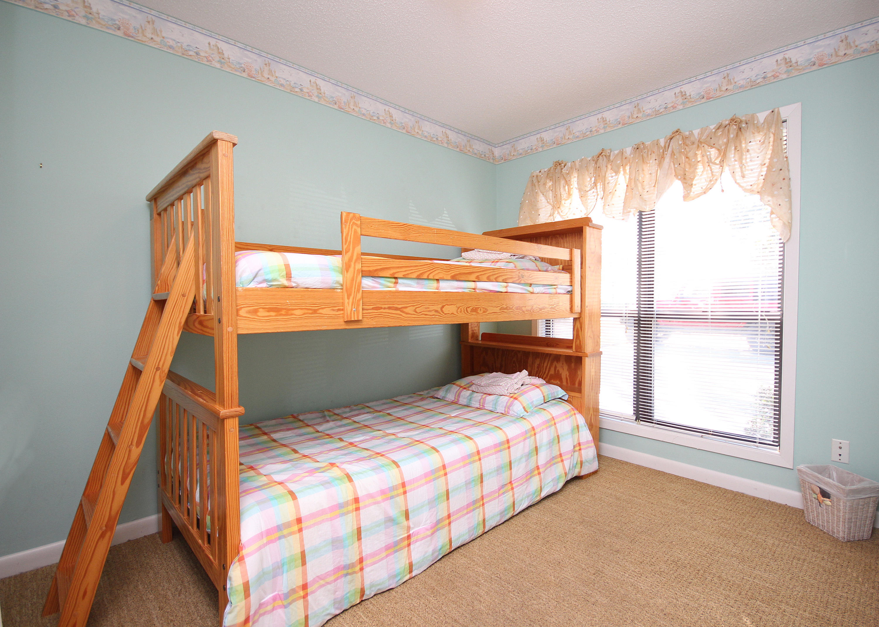 SANDPIPER VILLAGE CONDO - Residential