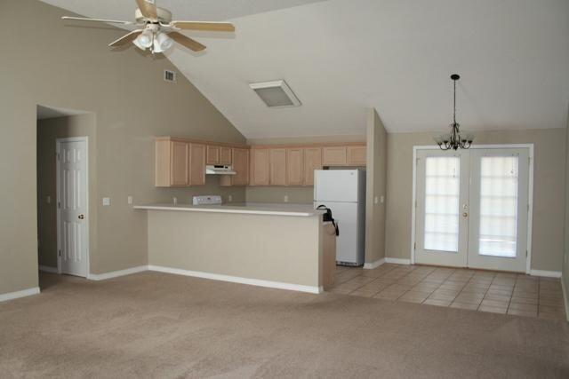 HOLLEY BY THE SEA - Residential