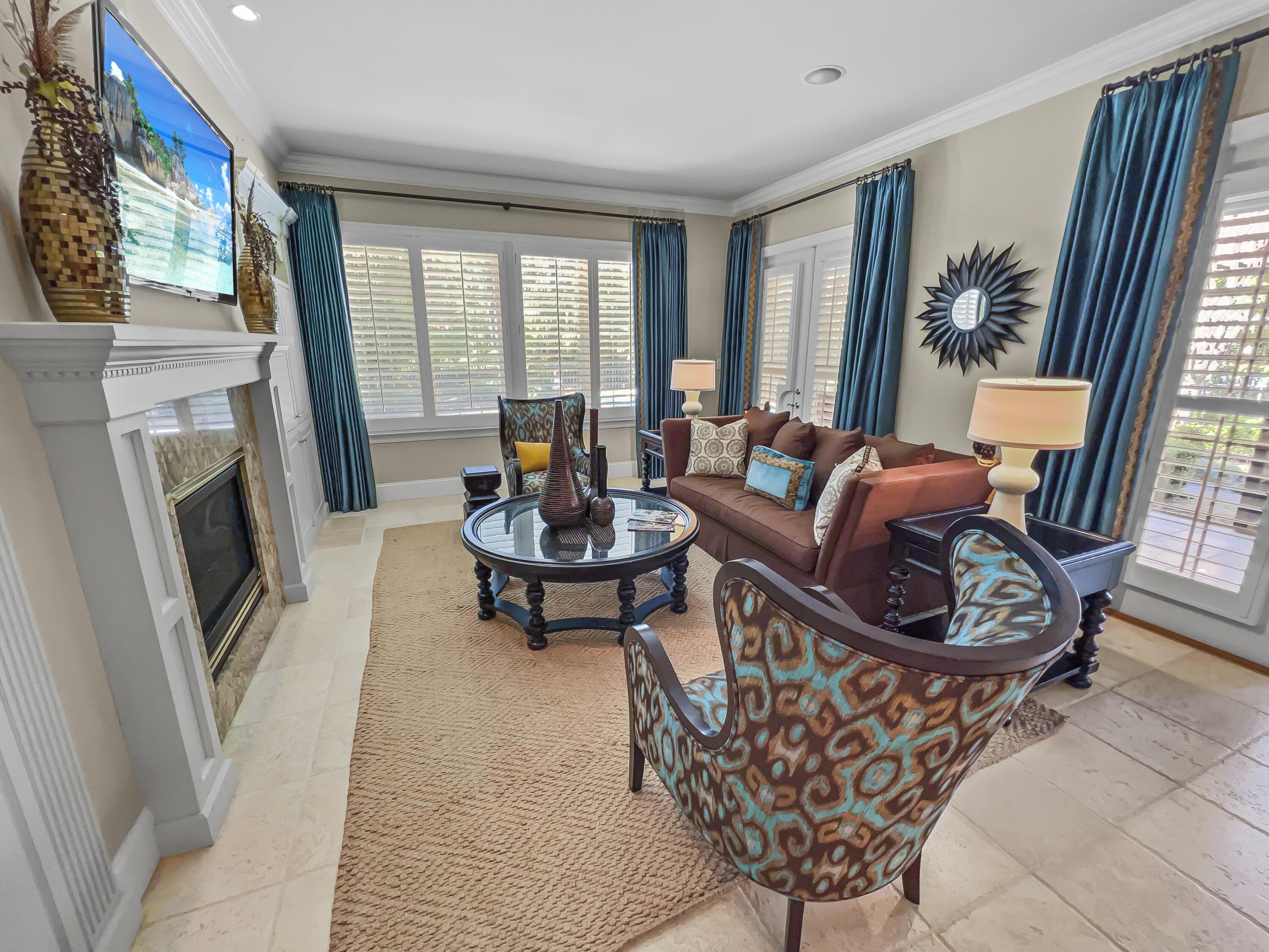 VINEYARD AT RAVEN OAKS - Residential