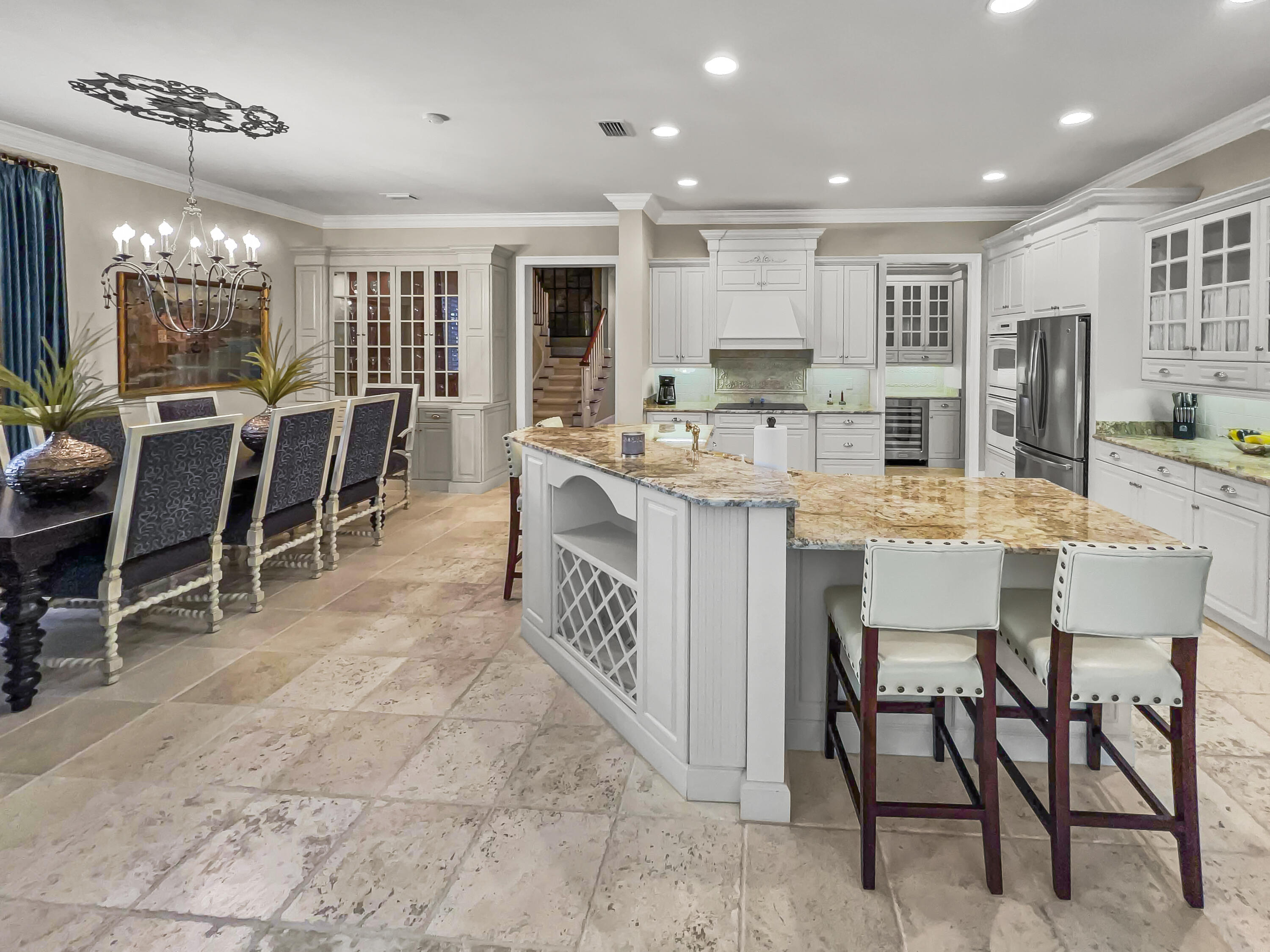 VINEYARD AT RAVEN OAKS - Residential