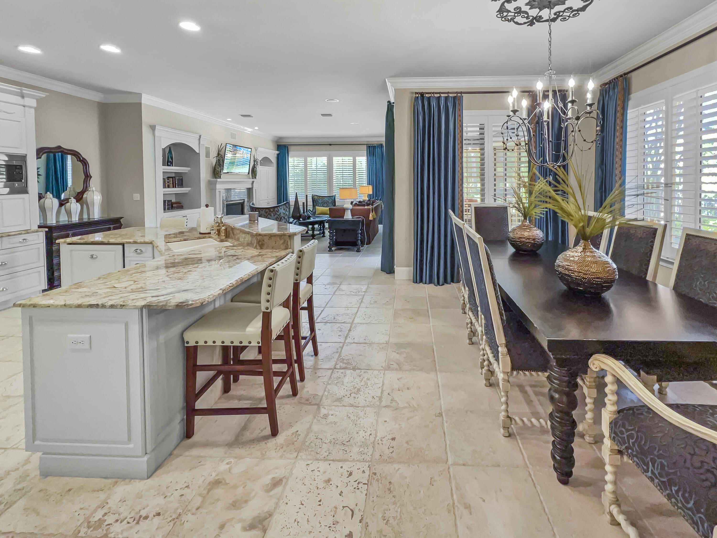 VINEYARD AT RAVEN OAKS - Residential