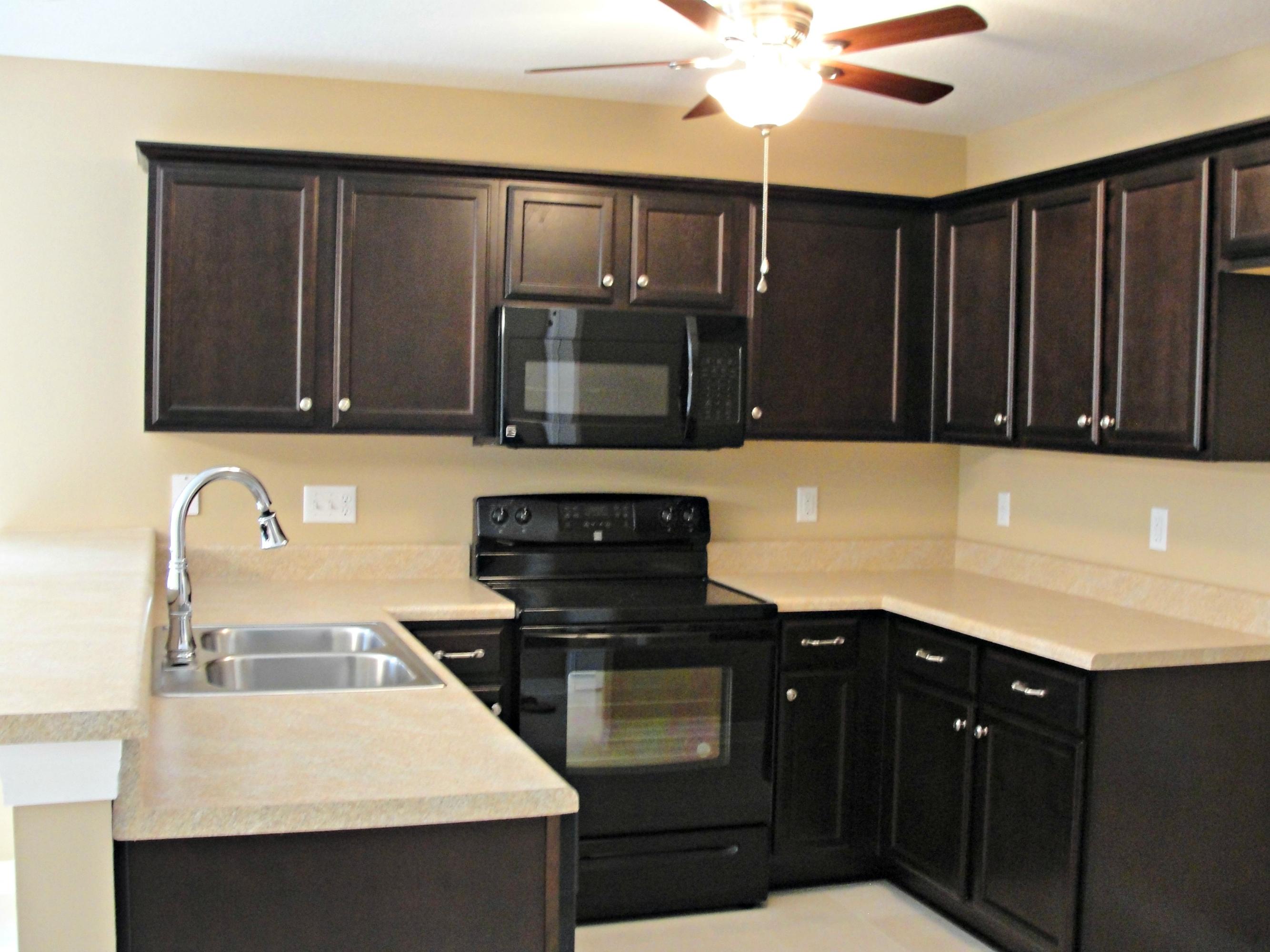 STILLWELL ESTATES - Residential