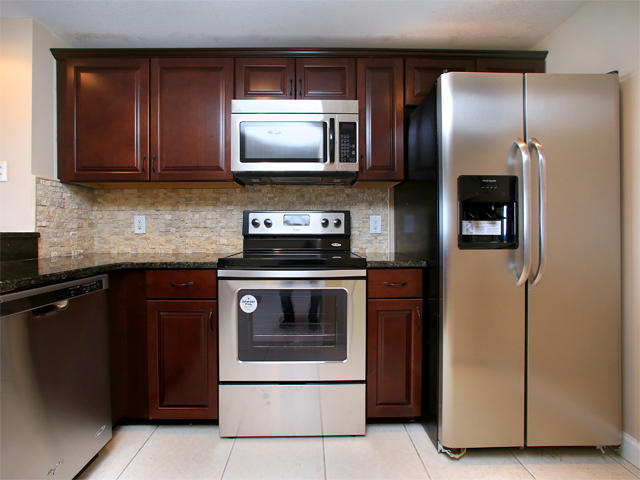 STERLING SHORES - Residential