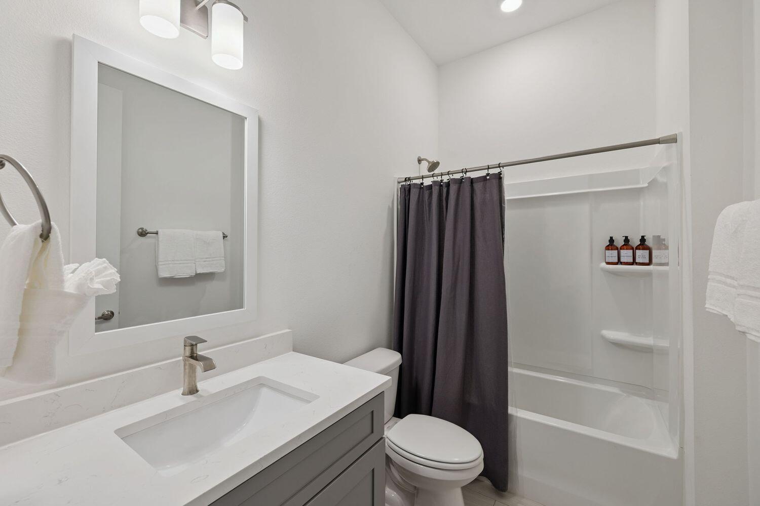 Kara Lake Townhomes - Residential